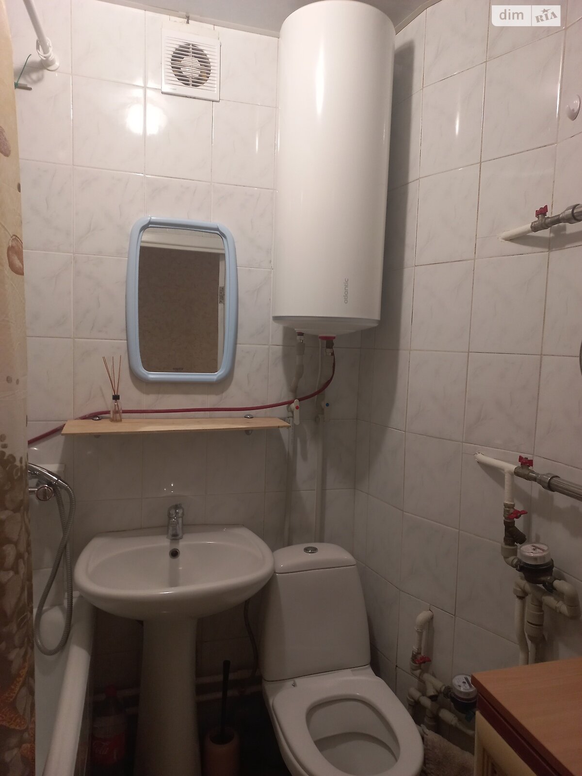 однокомнатная квартира в Харькове, район Салтовский, на ул. Нескореных 37 в аренду на долгий срок помесячно фото 1 однокомнатная квартира в Харькове, район Салтовский, на ул. Нескореных 37 в аренду на долгий срок помесячно фото 1