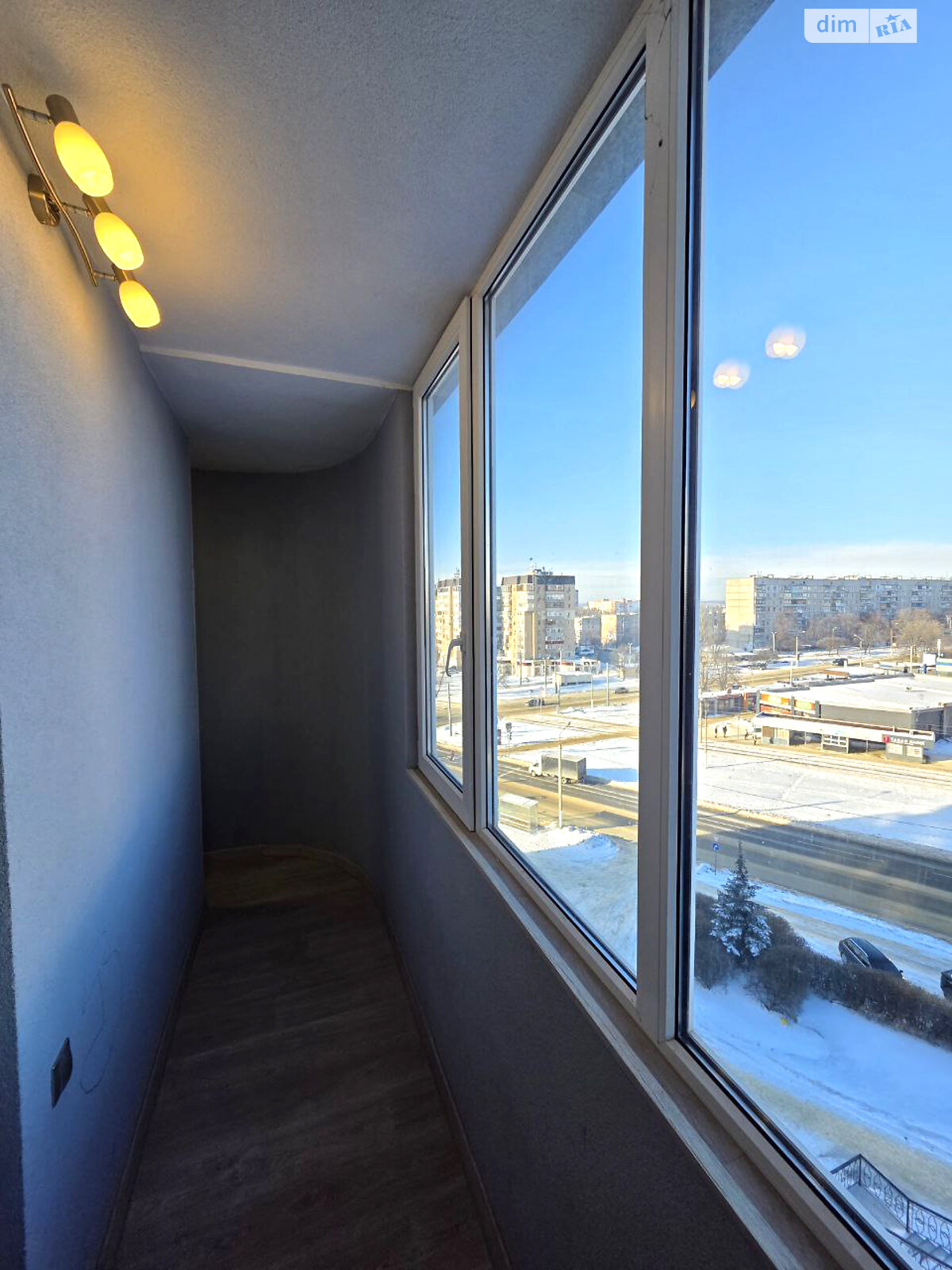 трехкомнатная квартира в Харькове, район Салтовский, на ул. Нескореных 46 в аренду на долгий срок помесячно фото 1