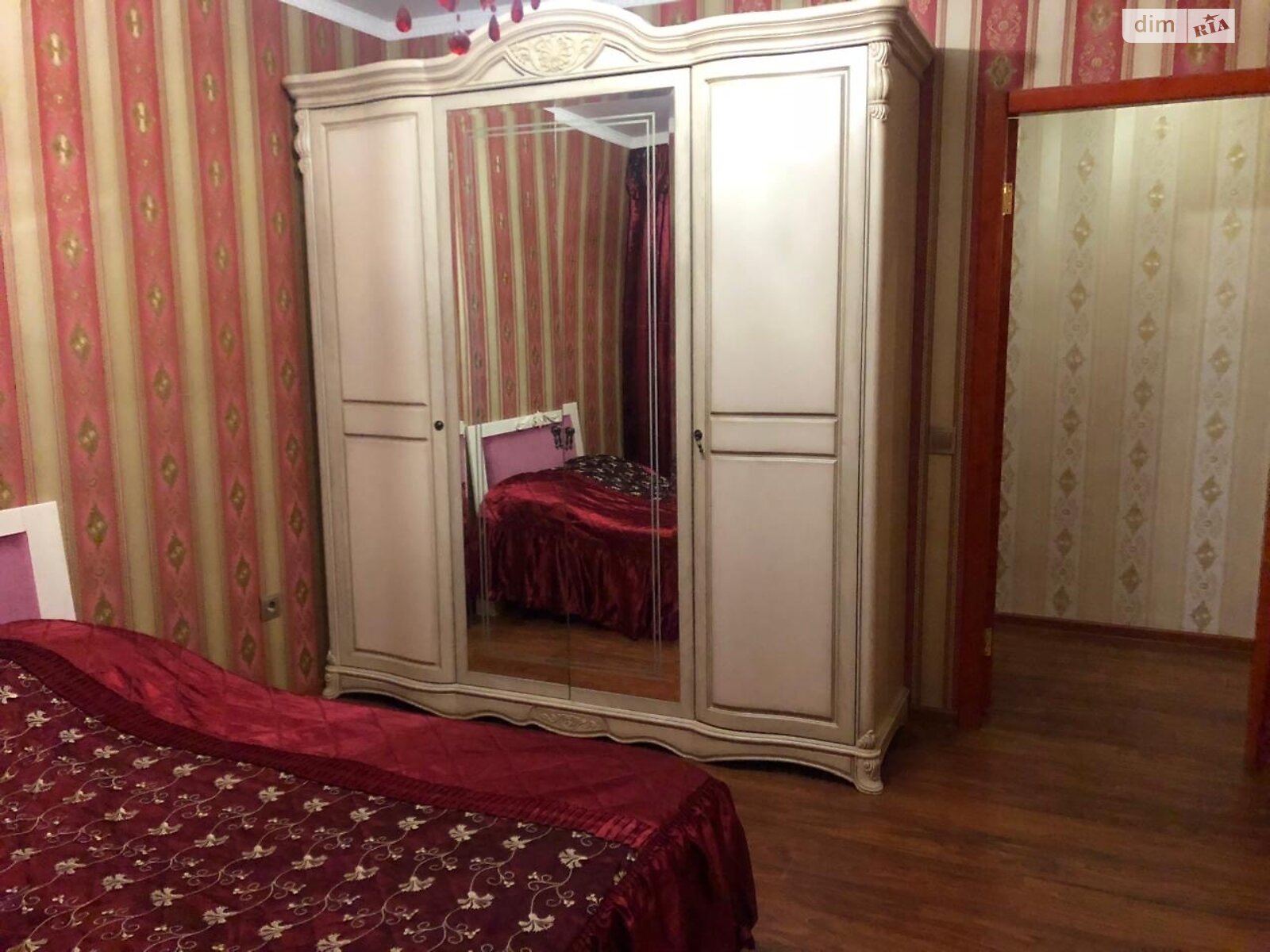 чотирикімнатна квартира в Харкові, район Салтівський, на просп. Тракторобудівників 94В в довготривалу оренду помісячно фото 1 чотирикімнатна квартира в Харкові, район Салтівський, на просп. Тракторобудівників 94В в довготривалу оренду помісячно фото 1