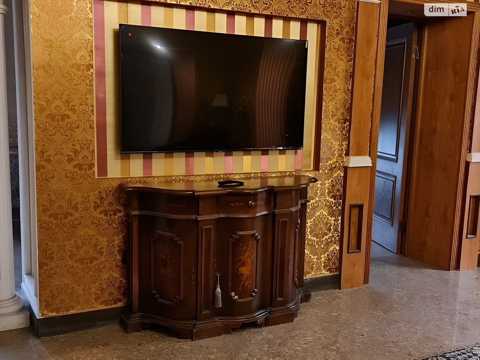 шестикімнатна квартира в Харкові, район Салтівський, на пров. Никонівський 26 в довготривалу оренду помісячно фото 1 шестикімнатна квартира в Харкові, район Салтівський, на пров. Никонівський 26 в довготривалу оренду помісячно фото 1