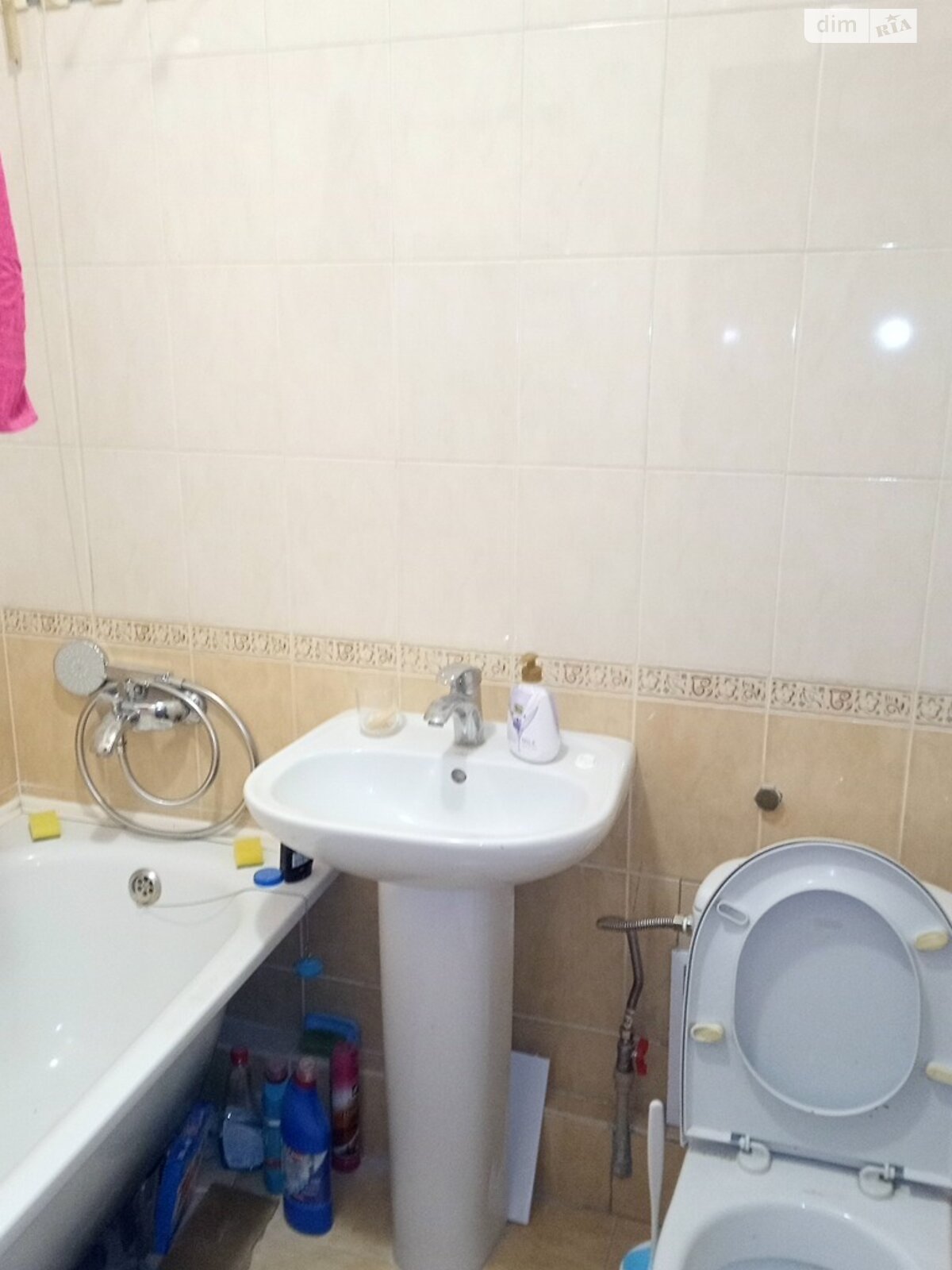 двухкомнатная квартира в Харькове, район Шатиловка, на просп. Науки в аренду на долгий срок помесячно фото 1 двухкомнатная квартира в Харькове, район Шатиловка, на просп. Науки в аренду на долгий срок помесячно фото 1