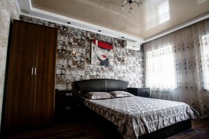 чотирикімнатна квартира в Харкові, район Шевченківський, на пров. Кравцова 11 в довготривалу оренду помісячно фото 2