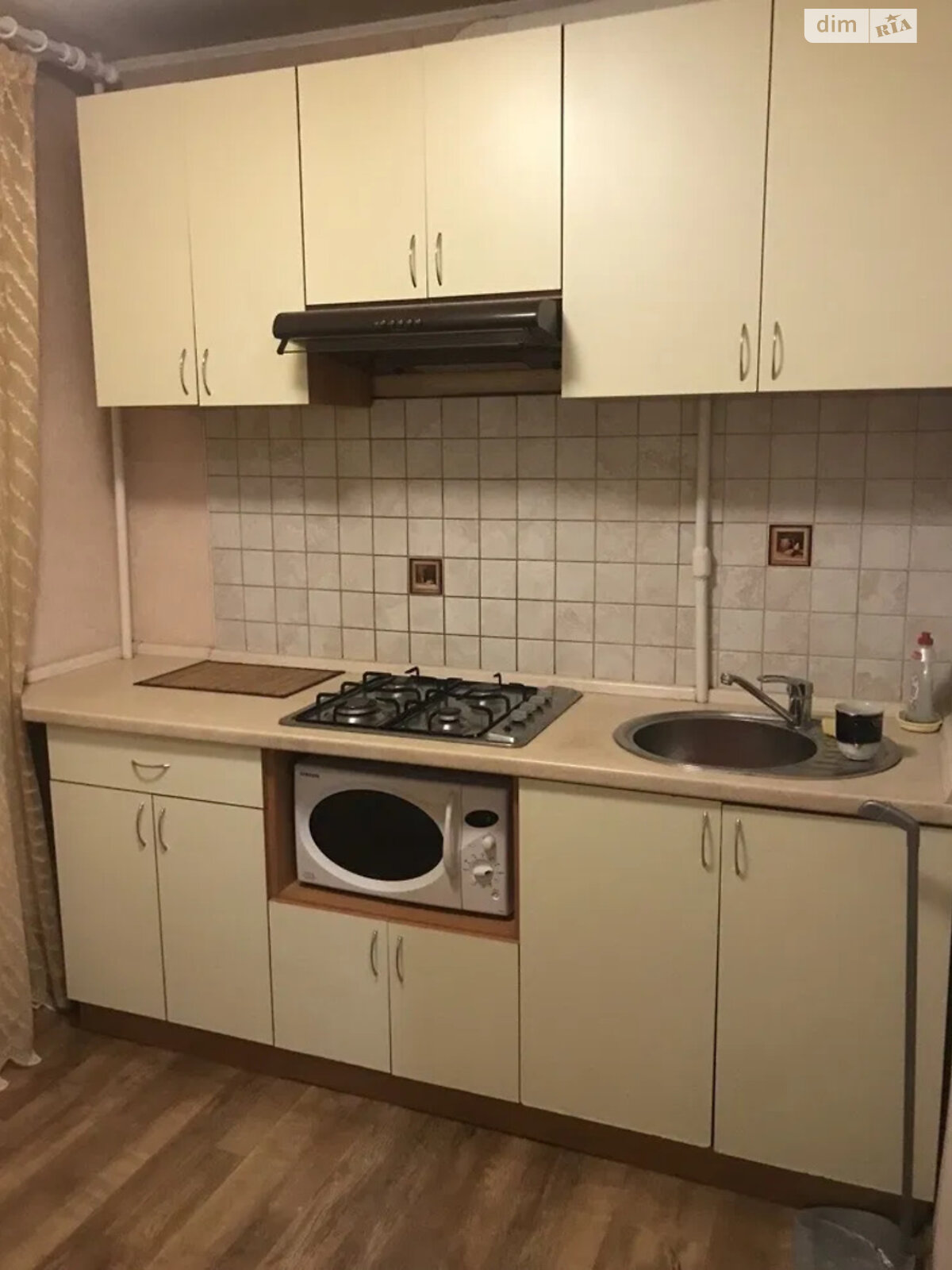однокомнатная квартира в Харькове, район Шевченковский, на просп. Победы 62Б в аренду на долгий срок помесячно фото 1 однокомнатная квартира в Харькове, район Шевченковский, на просп. Победы 62Б в аренду на долгий срок помесячно фото 1