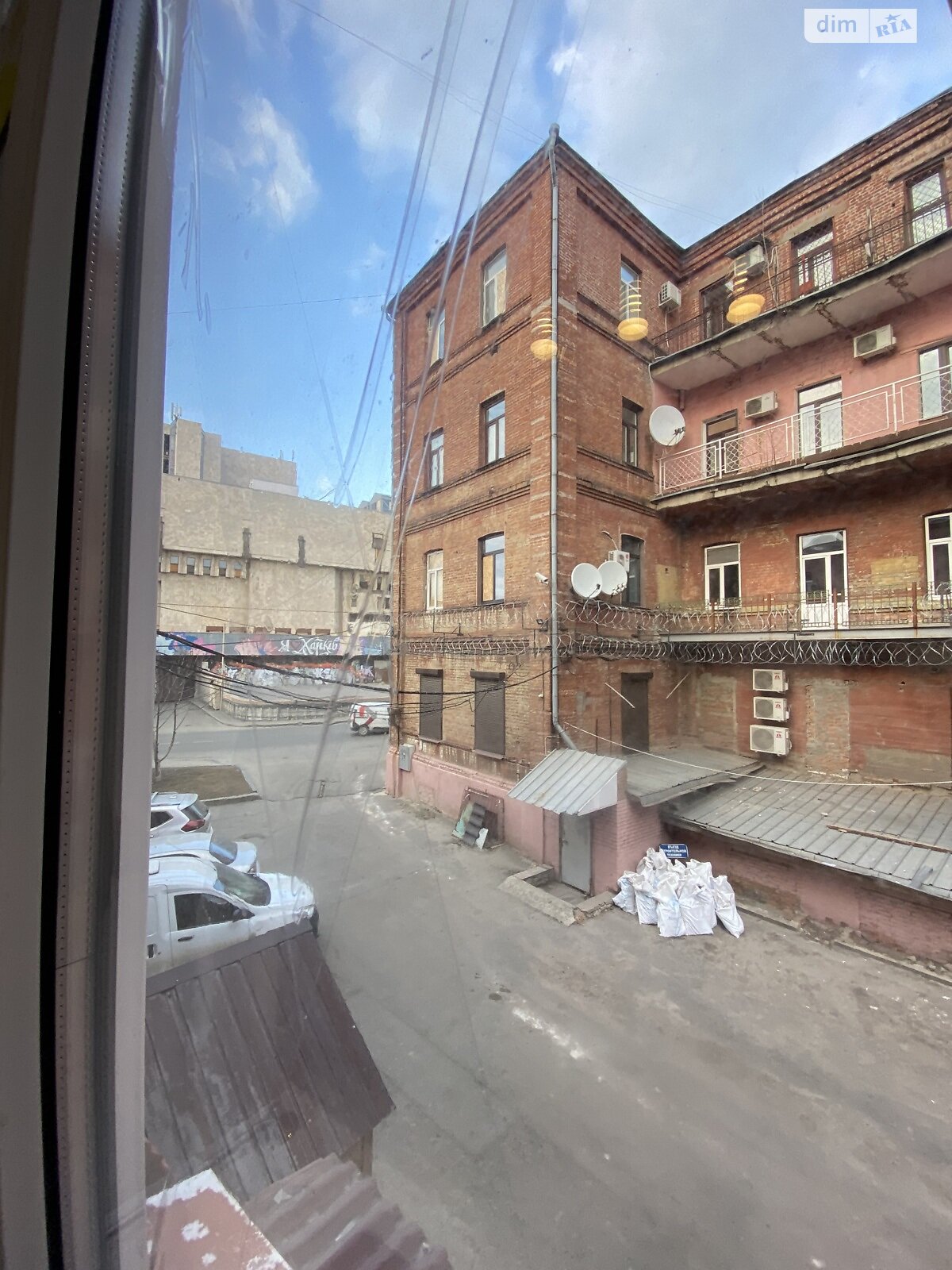 трехкомнатная квартира с ремонтом в Харькове, район Шевченковский, на ул. Рымарская 23А, кв. 22 в аренду на долгий срок помесячно фото 1 трехкомнатная квартира с ремонтом в Харькове, район Шевченковский, на ул. Рымарская 23А, кв. 22 в аренду на долгий срок помесячно фото 1