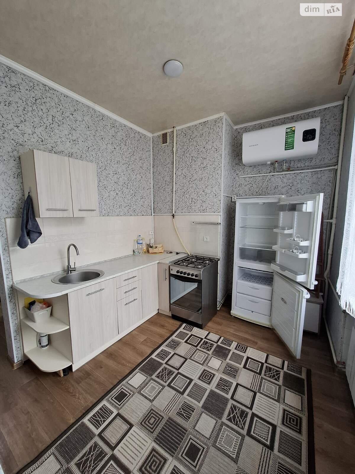 двухкомнатная квартира в Харькове, район Слободской, на просп. Героев Харькова 96 в аренду на долгий срок помесячно фото 1 двухкомнатная квартира в Харькове, район Слободской, на просп. Героев Харькова 96 в аренду на долгий срок помесячно фото 1