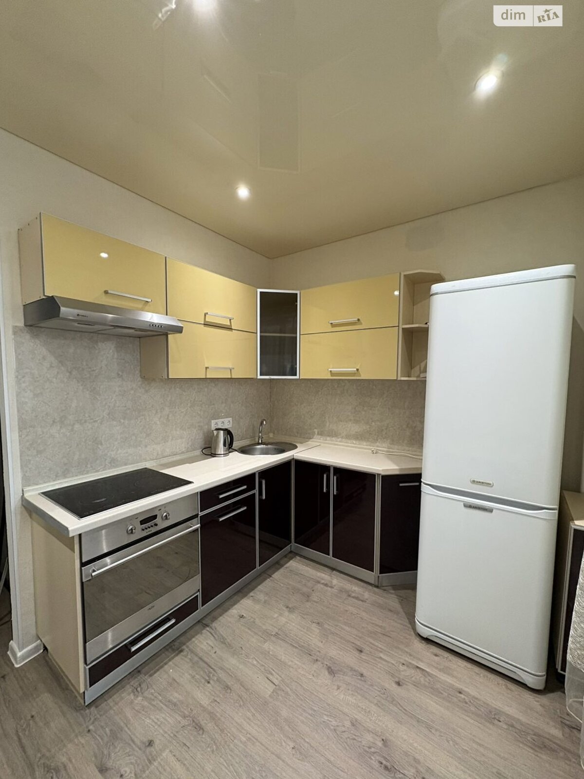 однокомнатная квартира в Харькове, район Слободской, на ул. Ньютона 98 в аренду на долгий срок помесячно фото 1