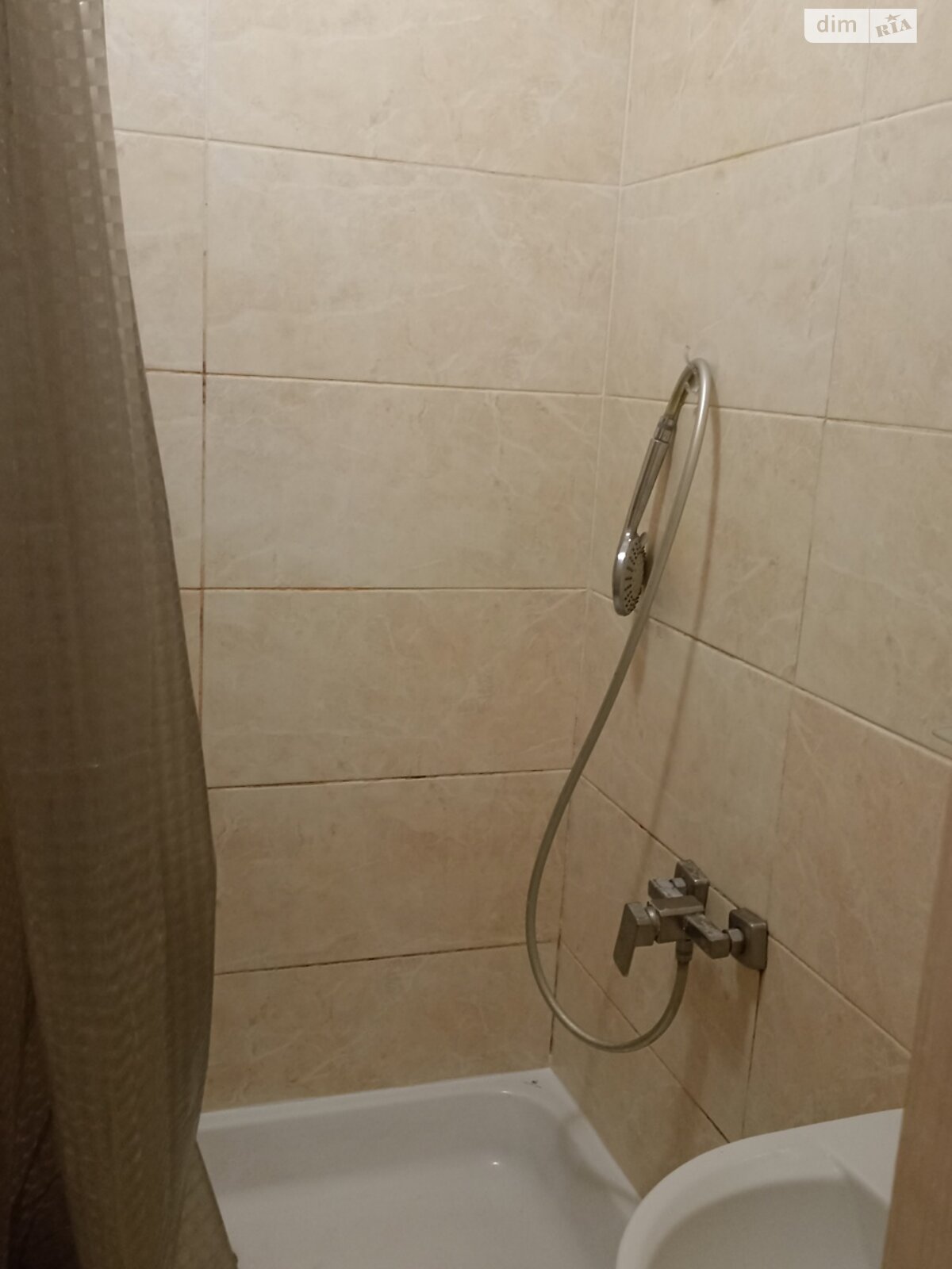 однокомнатная квартира в Харькове, район Слободской, на ул. Холодноярская 18 в аренду на долгий срок помесячно фото 1