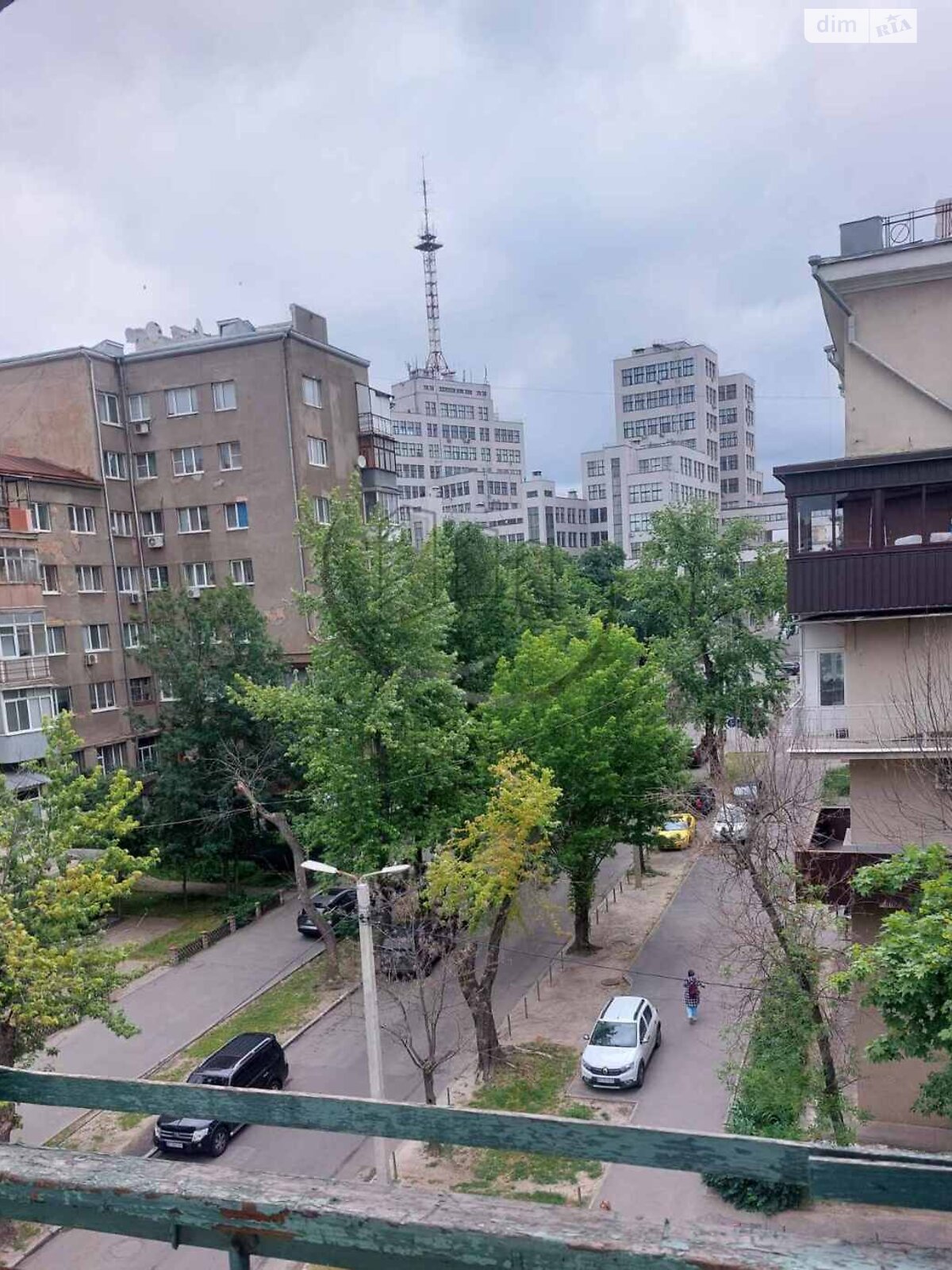 двухкомнатная квартира в Харькове, район Центр, на ул. Бориса Чичибабина 2 в аренду на долгий срок помесячно фото 1