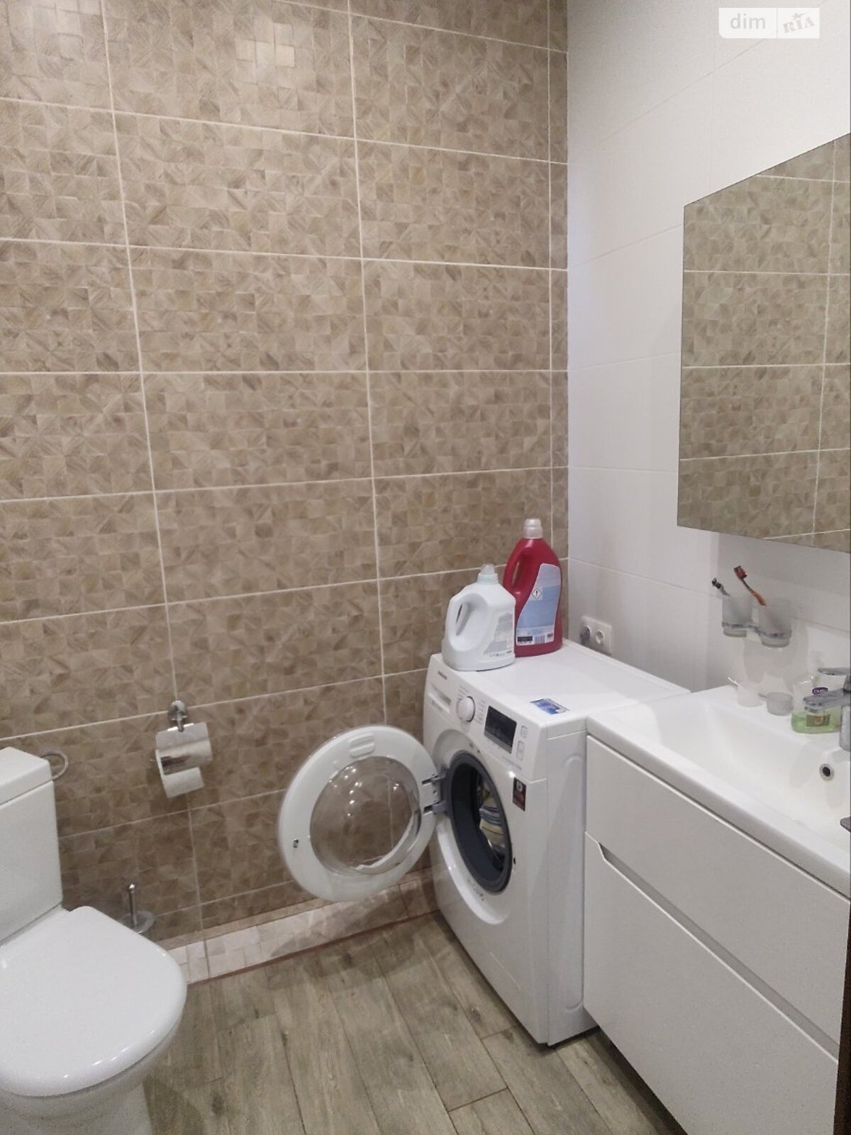 трехкомнатная квартира в Харькове, район Центр, на ул. Дарвина 16 в аренду на долгий срок помесячно фото 1 трехкомнатная квартира в Харькове, район Центр, на ул. Дарвина 16 в аренду на долгий срок помесячно фото 1