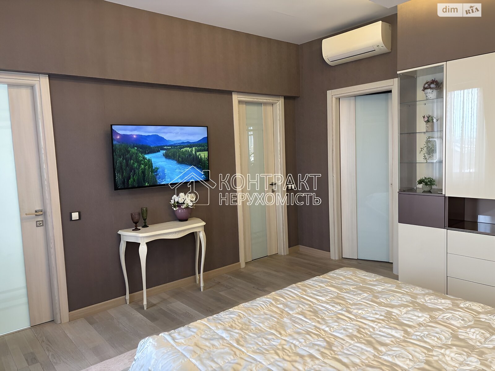 двухкомнатная квартира в Харькове, район Центр, на ул. Свободы в аренду на долгий срок помесячно фото 1 двухкомнатная квартира в Харькове, район Центр, на ул. Свободы в аренду на долгий срок помесячно фото 1