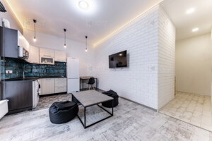 однокомнатная квартира в Харькове, район Центр, на ул. Краснооктябрьская 15 в аренду на долгий срок помесячно фото 2 однокомнатная квартира в Харькове, район Центр, на ул. Краснооктябрьская 15 в аренду на долгий срок помесячно фото 2