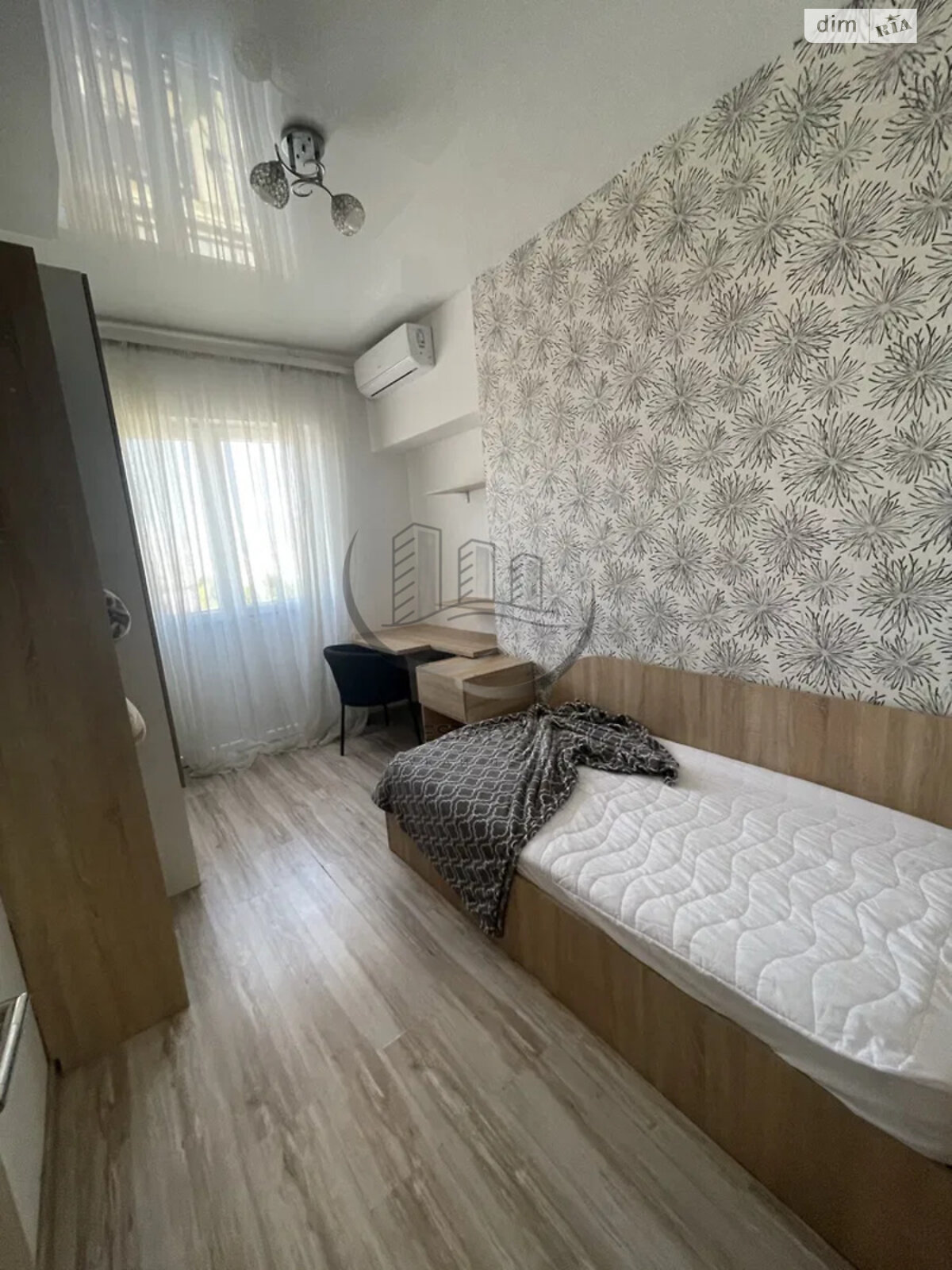 двухкомнатная квартира в Харькове, район Центр, на просп. Науки 9 в аренду на долгий срок помесячно фото 1 двухкомнатная квартира в Харькове, район Центр, на просп. Науки 9 в аренду на долгий срок помесячно фото 1