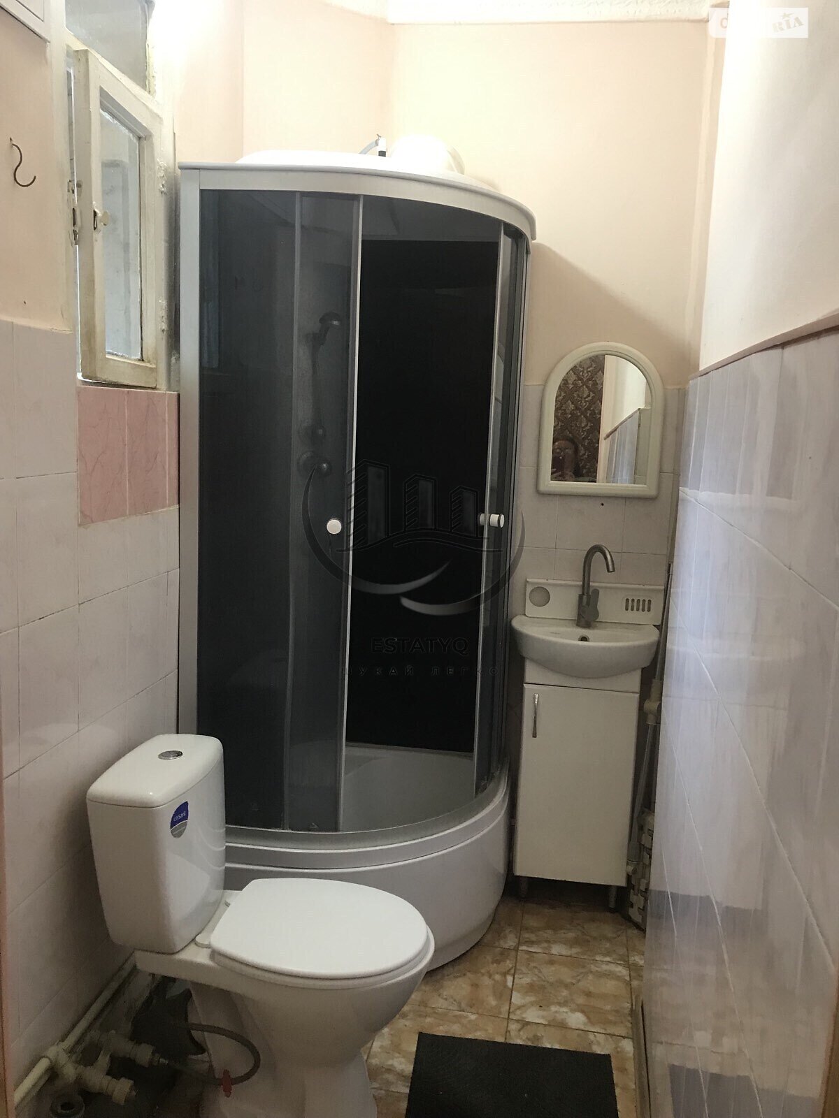 трехкомнатная квартира в Харькове, район Центр, на ул. Москалевская 10 в аренду на долгий срок помесячно фото 1 трехкомнатная квартира в Харькове, район Центр, на ул. Москалевская 10 в аренду на долгий срок помесячно фото 1