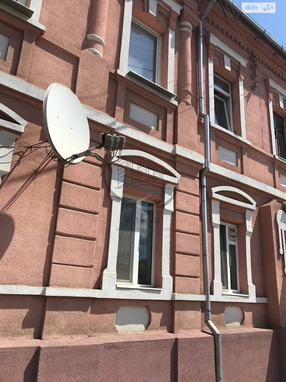 трехкомнатная квартира в Харькове, район Центр, на ул. Москалевская 10 в аренду на долгий срок помесячно фото 1 трехкомнатная квартира в Харькове, район Центр, на ул. Москалевская 10 в аренду на долгий срок помесячно фото 1