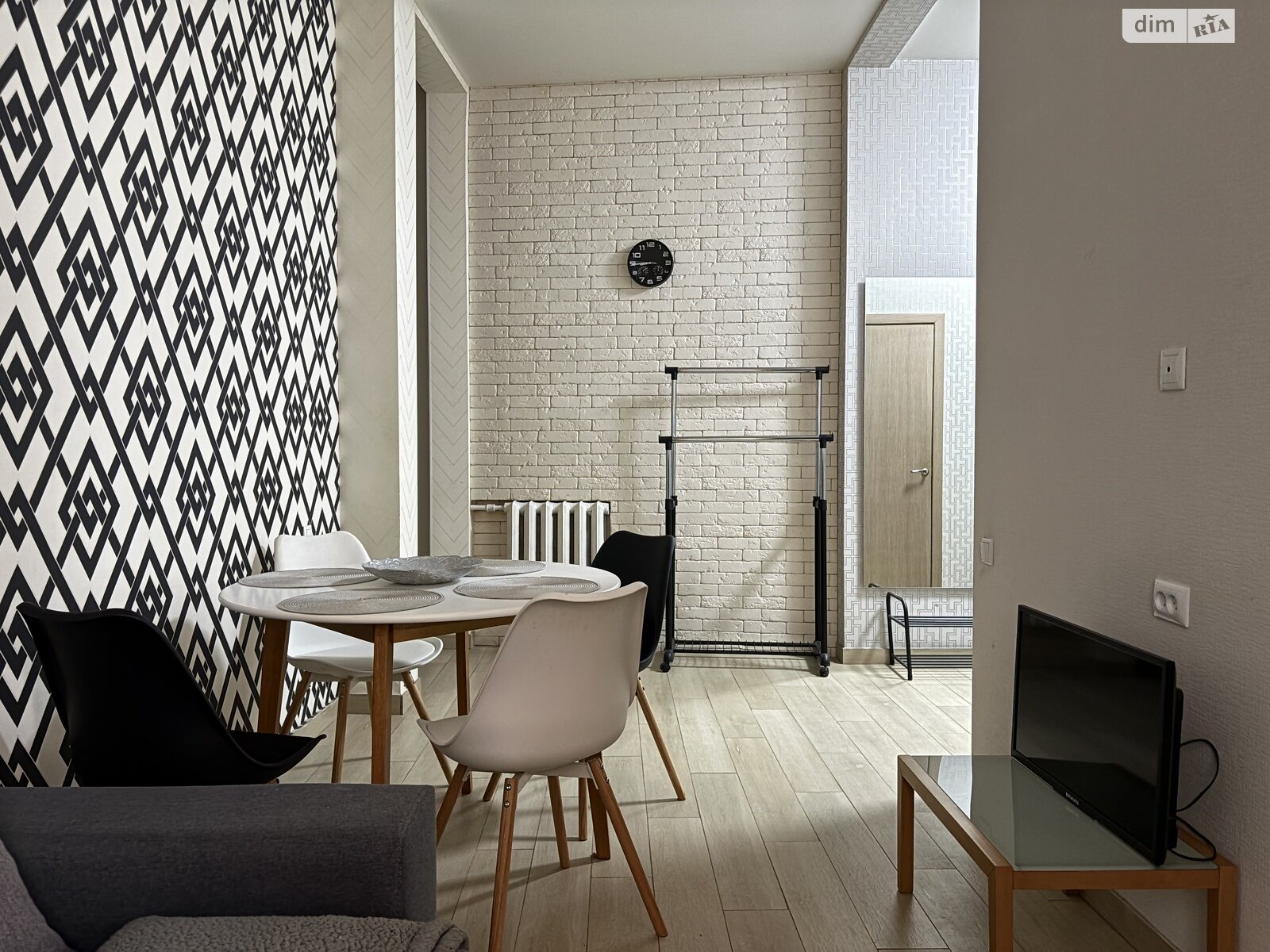 трехкомнатная квартира в Харькове, район Центр, на ул. Рымарская 23А, кв. 22 в аренду на долгий срок помесячно фото 1