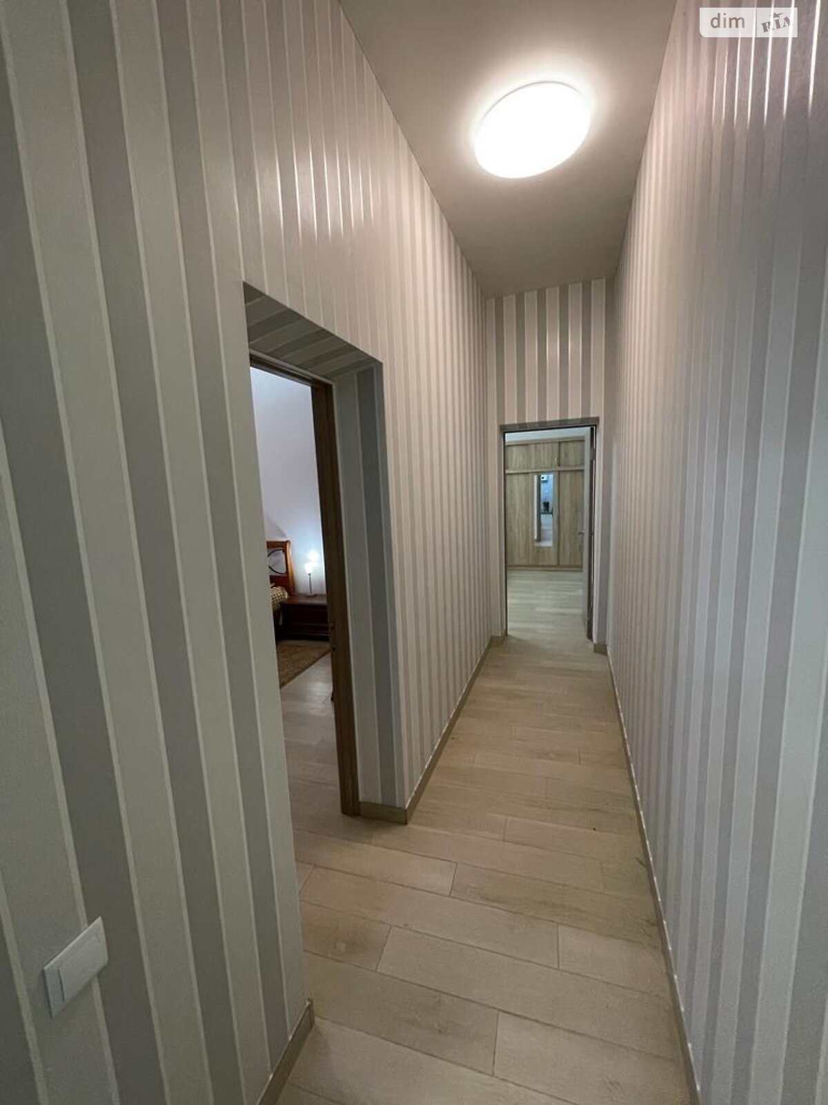 трехкомнатная квартира в Харькове, район Центр, на ул. Рымарская 23А, кв. 22А в аренду на долгий срок помесячно фото 1