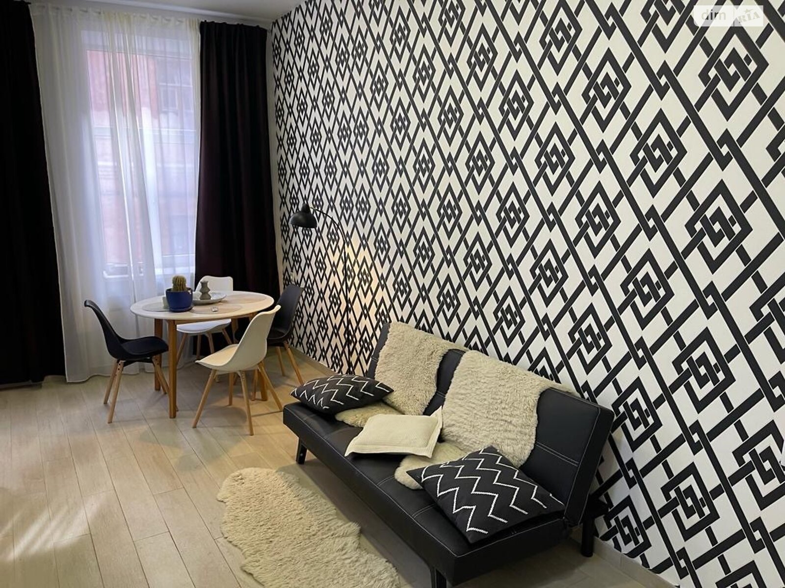 трехкомнатная квартира в Харькове, район Центр, на ул. Рымарская 23А, кв. 22А в аренду на долгий срок помесячно фото 1