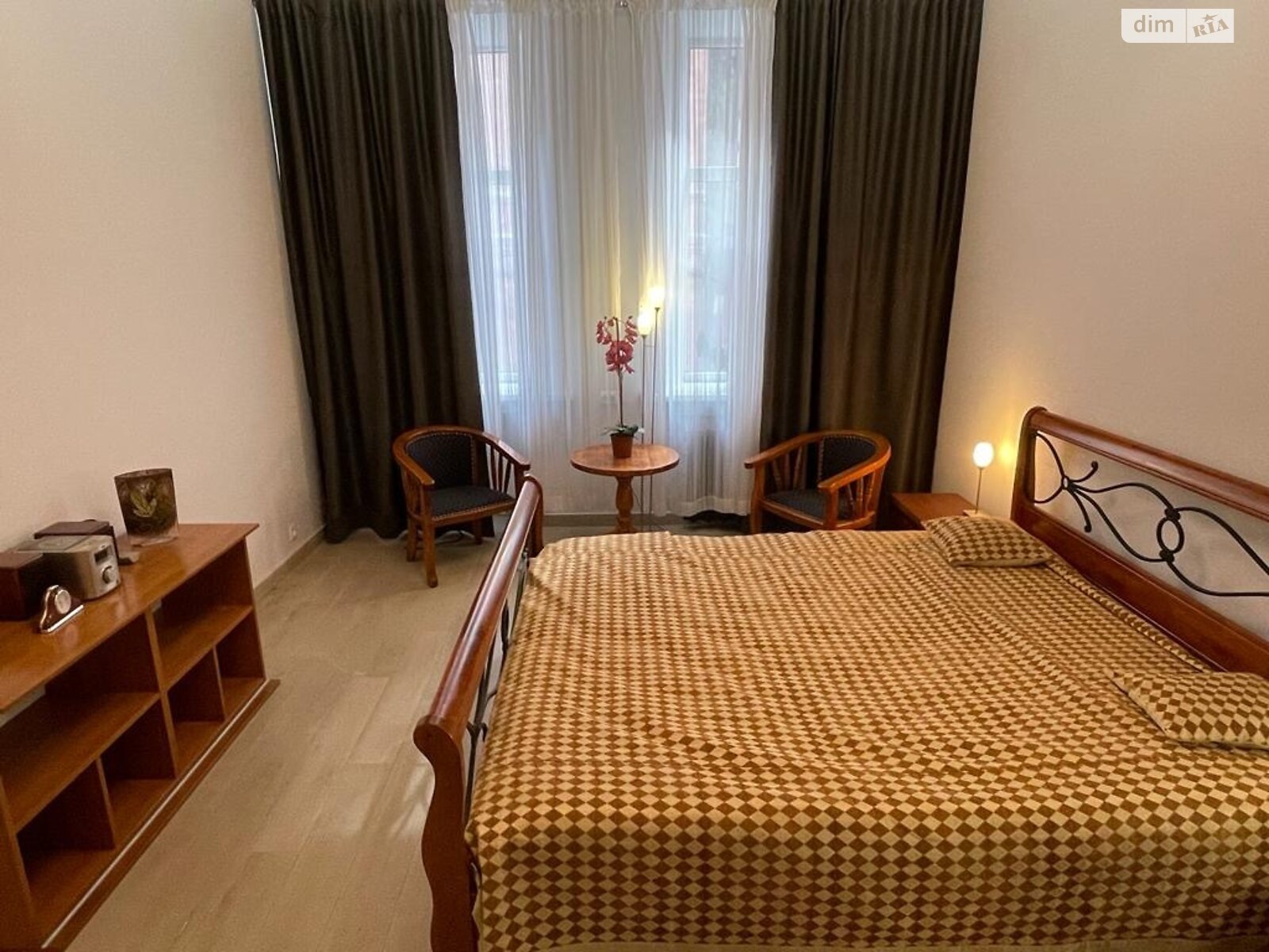 трехкомнатная квартира в Харькове, район Центр, на ул. Рымарская 23А, кв. 22А в аренду на долгий срок помесячно фото 1