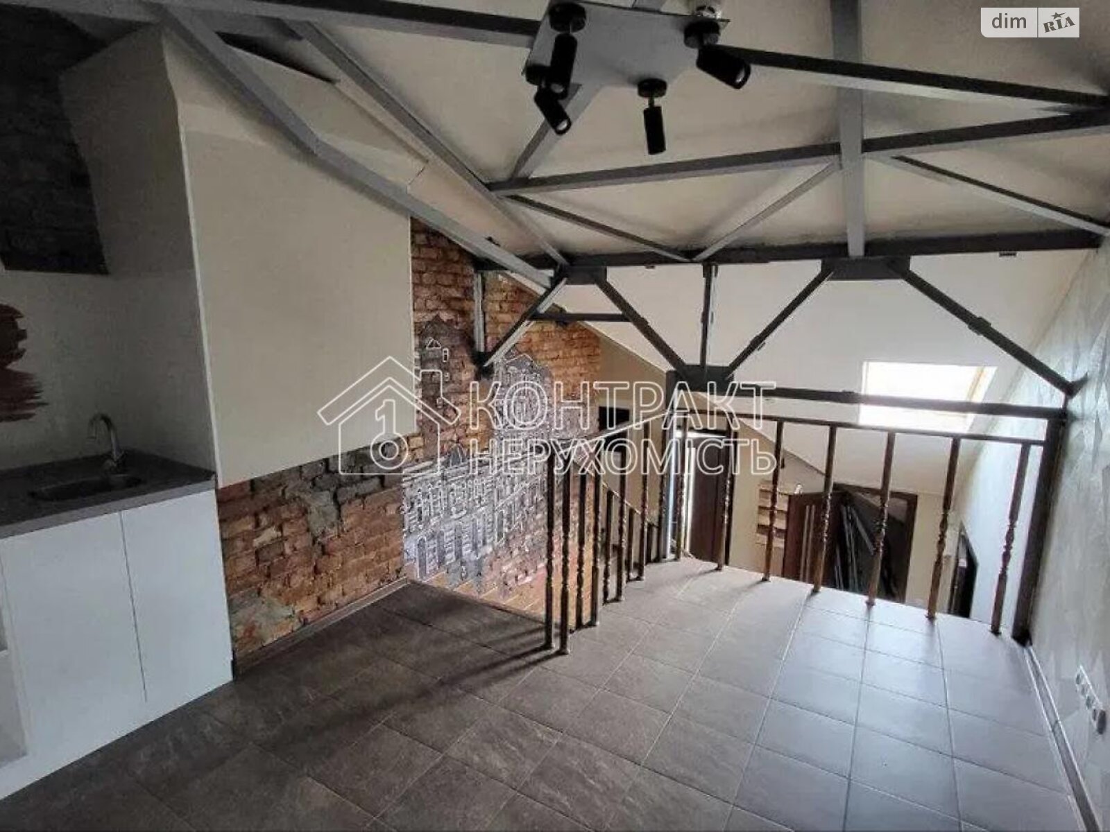 пятикомнатная квартира без мебели в Харькове, район Центр, на ул. Сумская 5 в аренду на долгий срок помесячно фото 1 пятикомнатная квартира без мебели в Харькове, район Центр, на ул. Сумская 5 в аренду на долгий срок помесячно фото 1