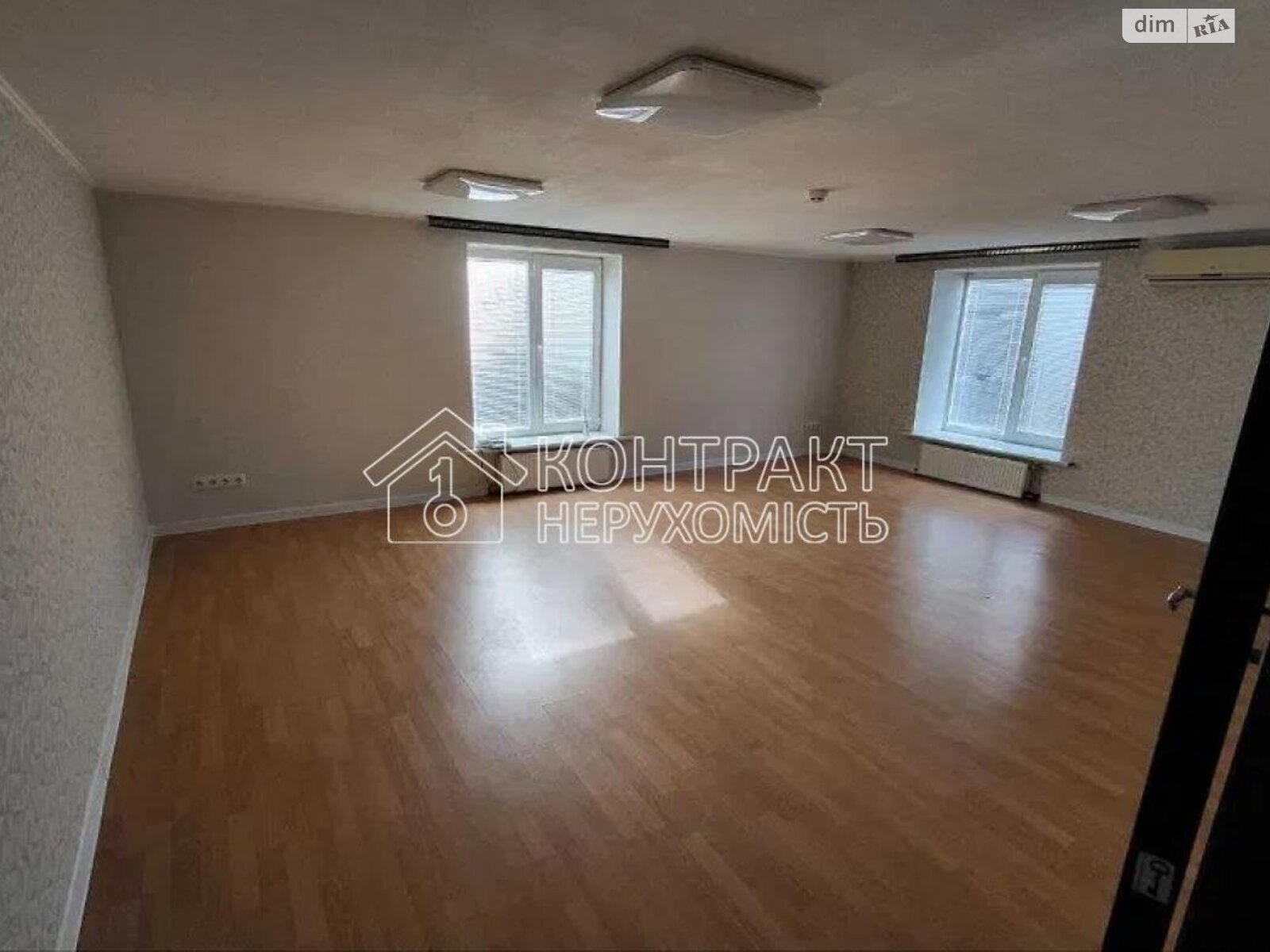 пятикомнатная квартира без мебели в Харькове, район Центр, на ул. Сумская 5 в аренду на долгий срок помесячно фото 1 пятикомнатная квартира без мебели в Харькове, район Центр, на ул. Сумская 5 в аренду на долгий срок помесячно фото 1