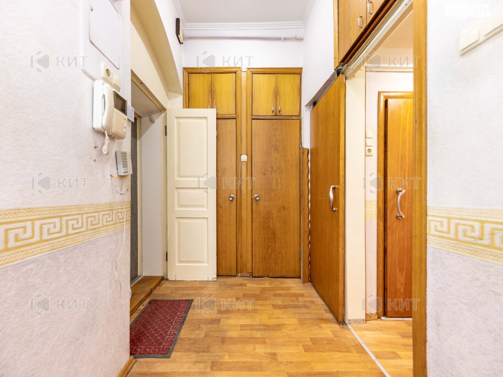 трехкомнатная квартира в Харькове, район Центр, на ул. Багалея 17 в аренду на долгий срок помесячно фото 1 трехкомнатная квартира в Харькове, район Центр, на ул. Багалея 17 в аренду на долгий срок помесячно фото 1