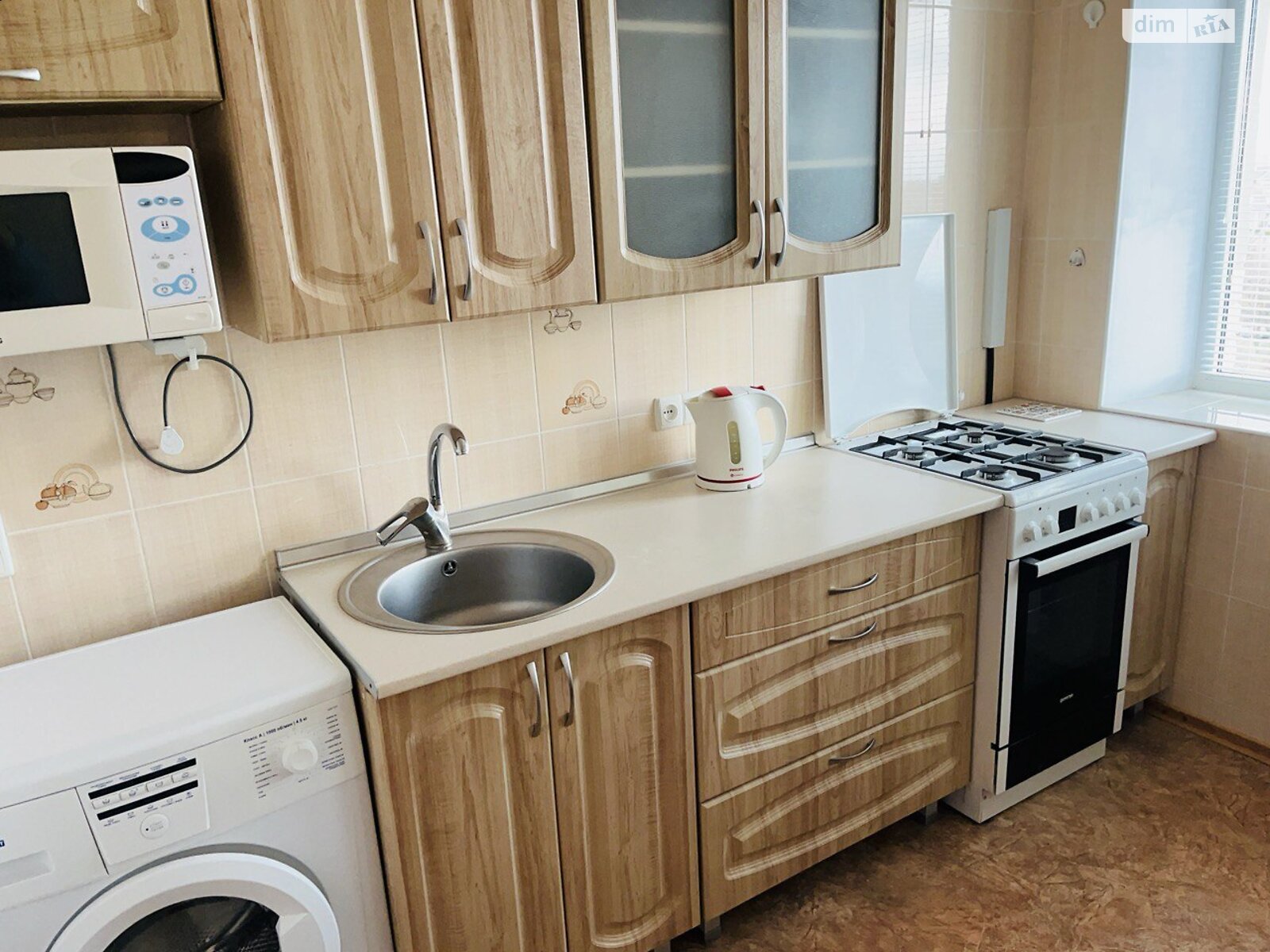 трикімнатна квартира в Харкові, район Індустріальний, на вул. Миру 74 в довготривалу оренду помісячно фото 1