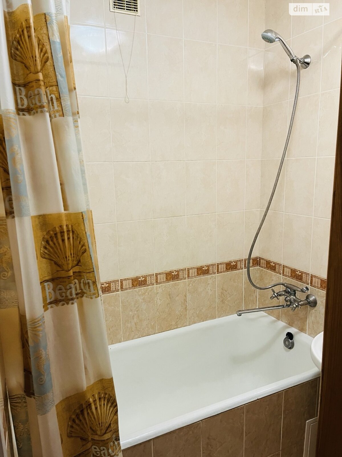 трикімнатна квартира в Харкові, район Індустріальний, на вул. Миру 74 в довготривалу оренду помісячно фото 1