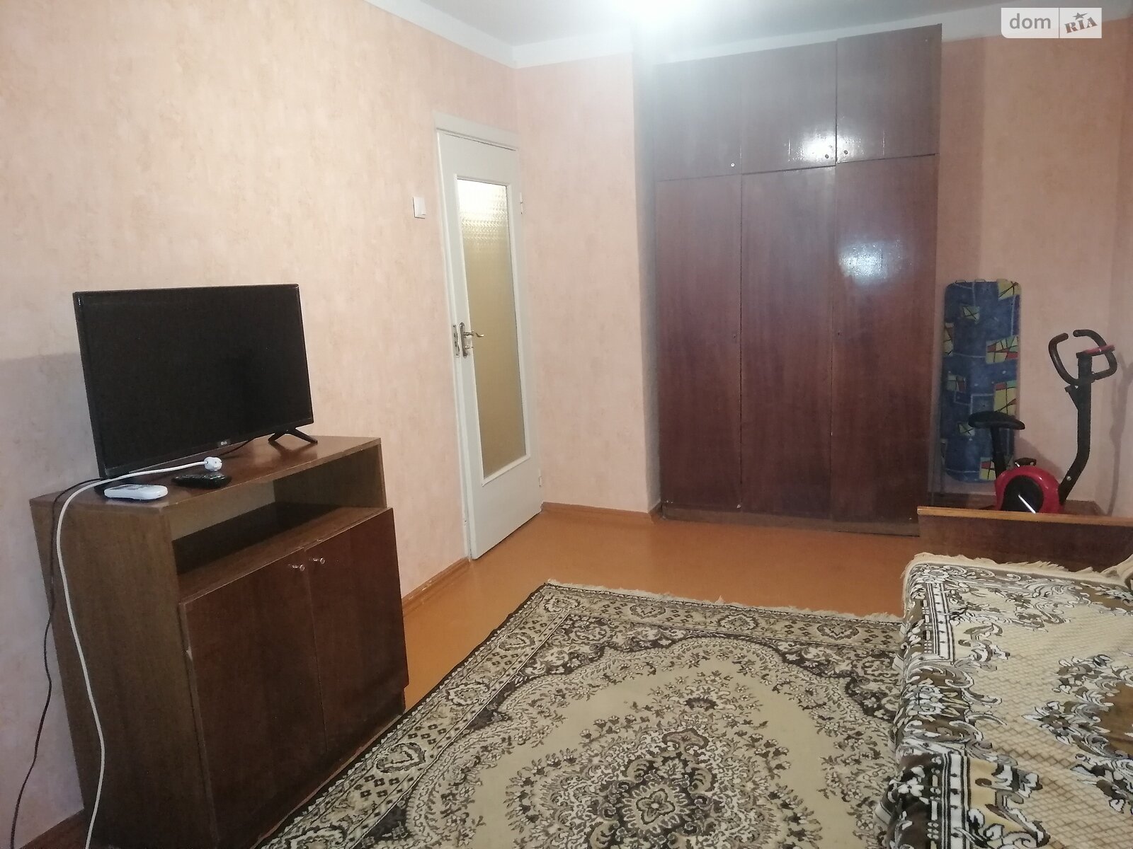 однокомнатная квартира в Херсоне, район ХБК, на ул. Мира 21 в аренду на долгий срок помесячно фото 1 однокомнатная квартира в Херсоне, район ХБК, на ул. Мира 21 в аренду на долгий срок помесячно фото 1