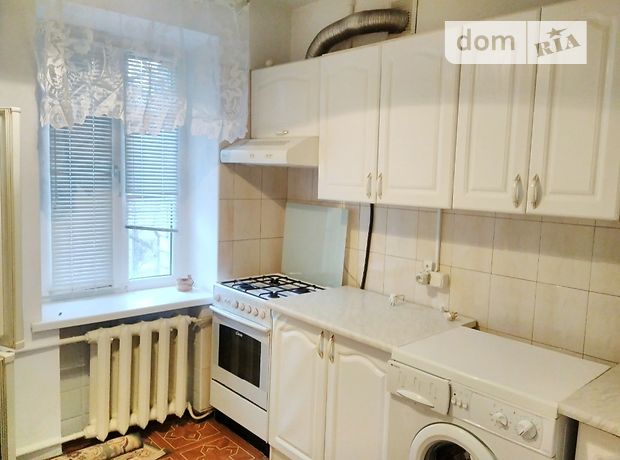 однокомнатная квартира с мебелью в Херсоне, район Центр, на Уварова в аренду на долгий срок помесячно фото 1 однокомнатная квартира с мебелью в Херсоне, район Центр, на Уварова в аренду на долгий срок помесячно фото 1
