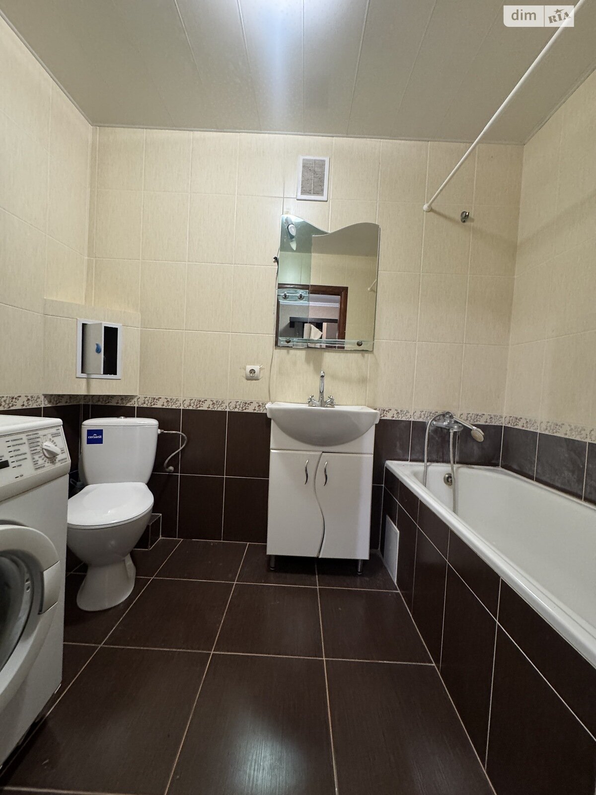 однокомнатная квартира в Хмельницком, район Дубово, на ул. Профессора Николая Чернобрового 13 в аренду на долгий срок помесячно фото 1 однокомнатная квартира в Хмельницком, район Дубово, на ул. Профессора Николая Чернобрового 13 в аренду на долгий срок помесячно фото 1