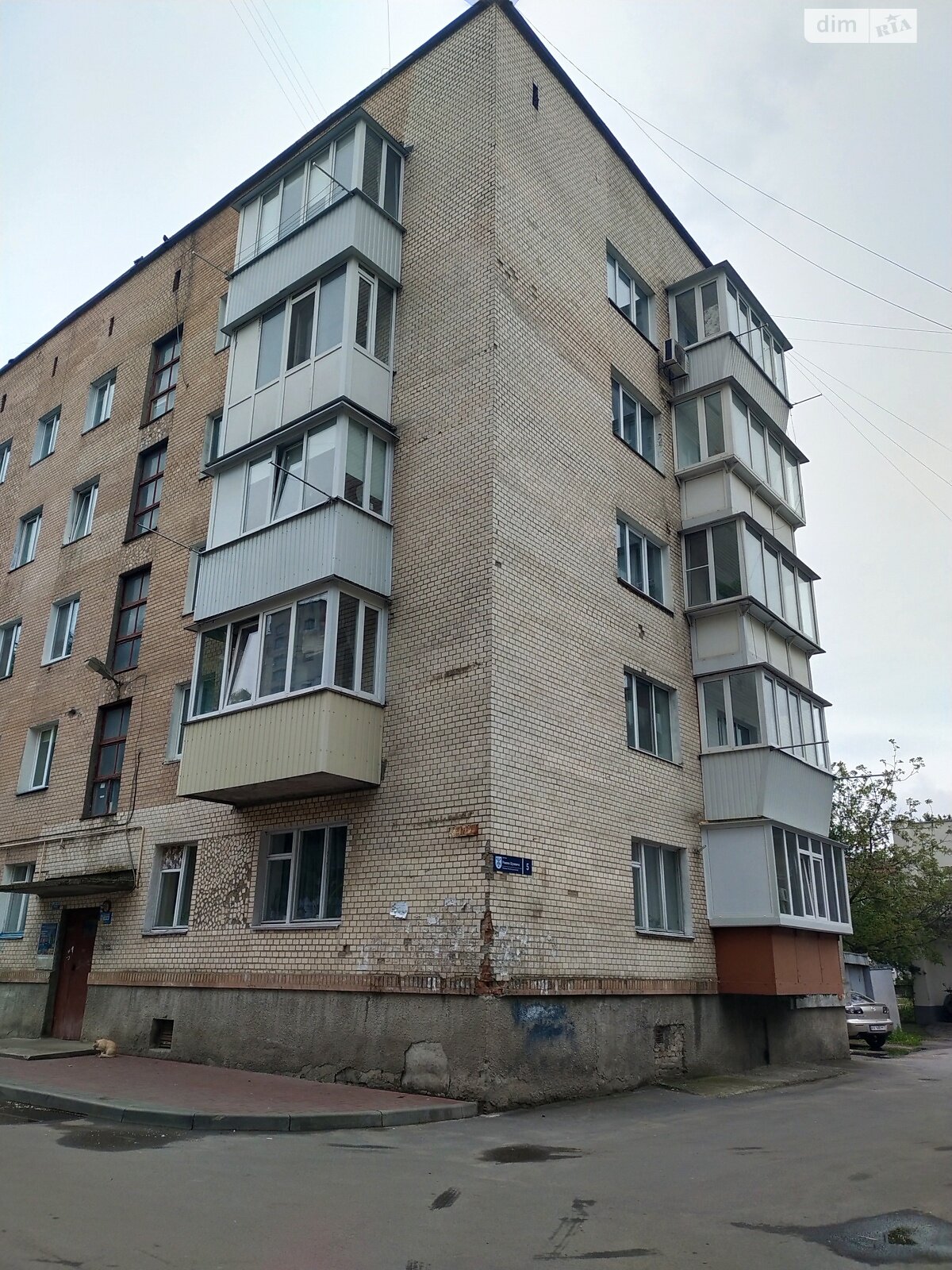 трехкомнатная квартира в Хмельницком, район Гречаны, на ул. Романа Шухевича в аренду на долгий срок помесячно фото 1 трехкомнатная квартира в Хмельницком, район Гречаны, на ул. Романа Шухевича в аренду на долгий срок помесячно фото 1