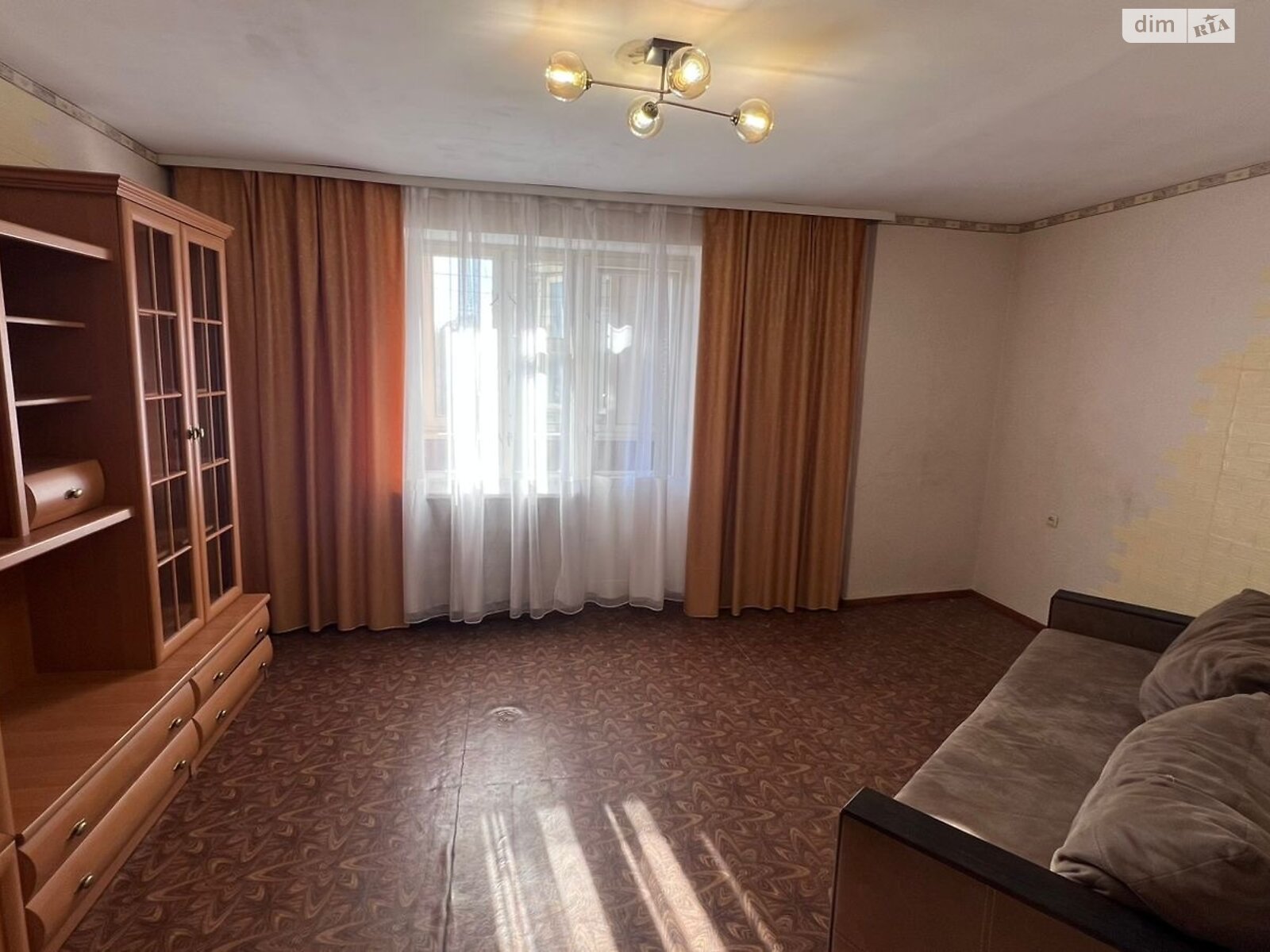 однокімнатна квартира в Хмельницькому, район Гречани, на вул. Романа Шухевича 17 в довготривалу оренду помісячно фото 1