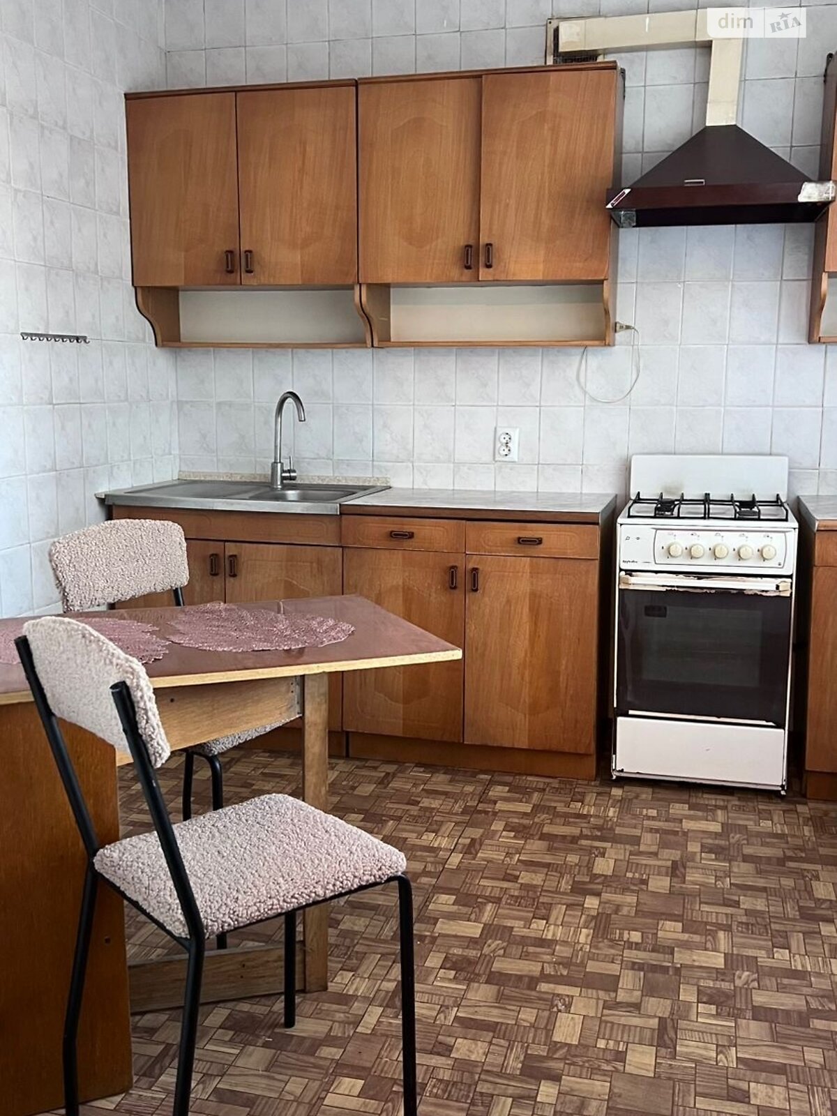 однокімнатна квартира в Хмельницькому, район Гречани, на вул. Романа Шухевича 17 в довготривалу оренду помісячно фото 1