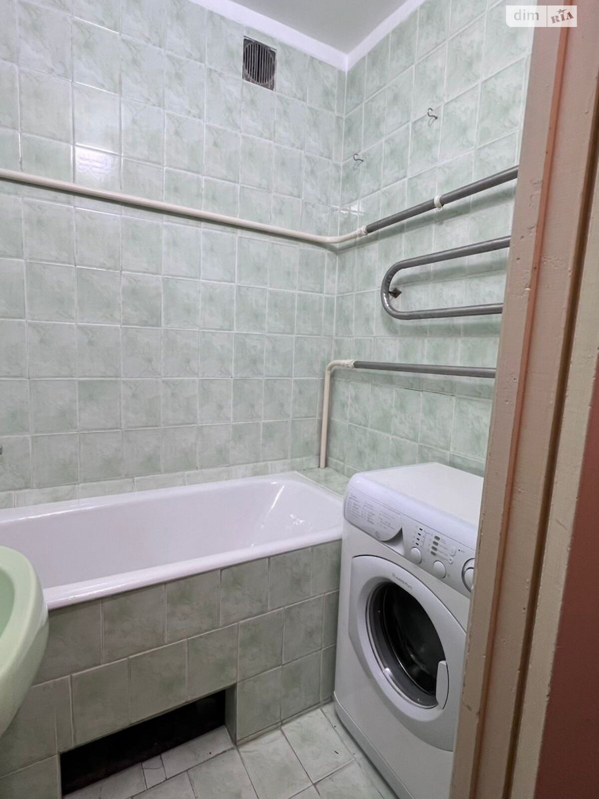 однокімнатна квартира в Хмельницькому, район Гречани, на вул. Романа Шухевича 17 в довготривалу оренду помісячно фото 1