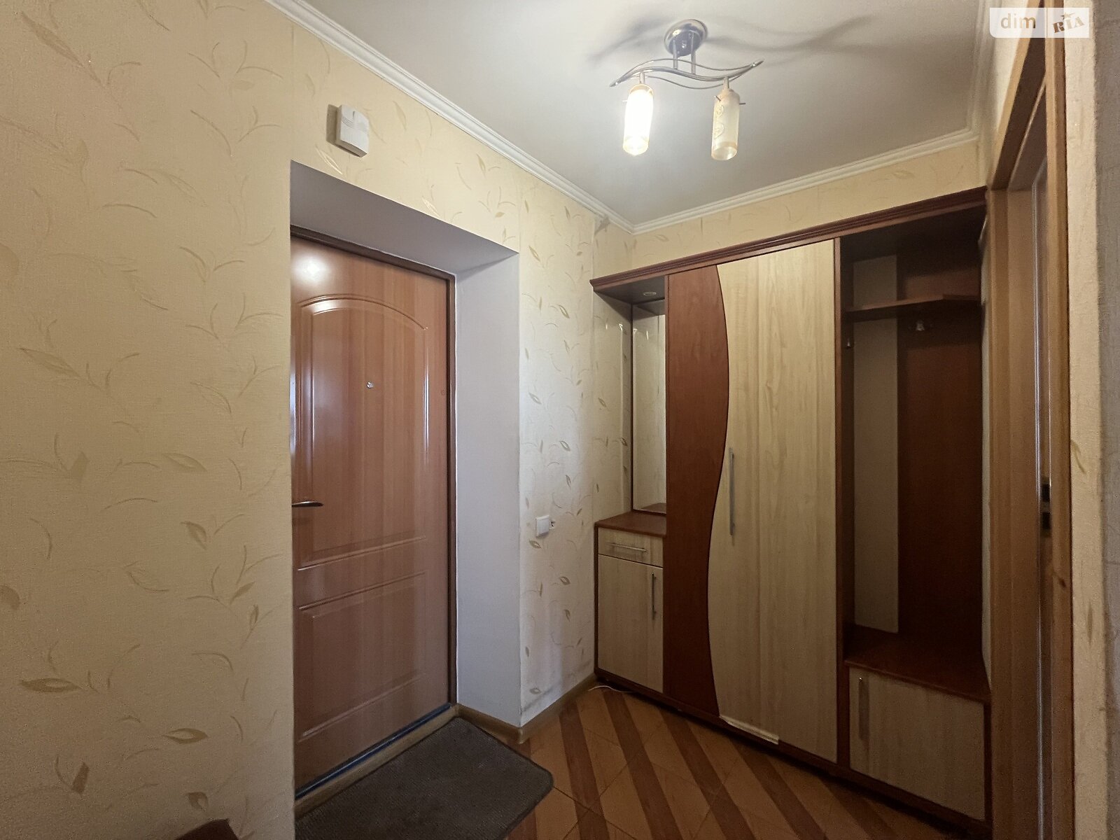 однокомнатная квартира в Хмельницком, район Ж-д вокзал, на ул. Трембовецкой Марии 14 в аренду на долгий срок помесячно фото 1 однокомнатная квартира в Хмельницком, район Ж-д вокзал, на ул. Трембовецкой Марии 14 в аренду на долгий срок помесячно фото 1