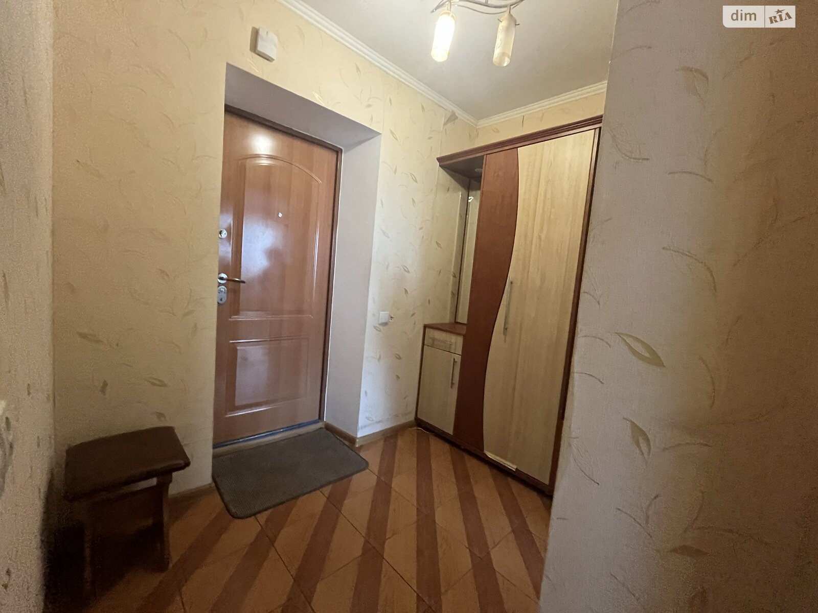 однокомнатная квартира в Хмельницком, район Ж-д вокзал, на ул. Трембовецкой Марии 14 в аренду на долгий срок помесячно фото 1 однокомнатная квартира в Хмельницком, район Ж-д вокзал, на ул. Трембовецкой Марии 14 в аренду на долгий срок помесячно фото 1