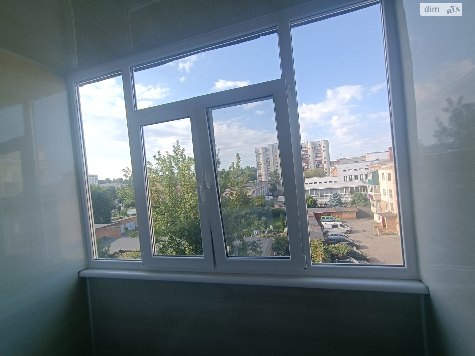 двухкомнатная квартира в Хмельницком, район Кавказ, на пер. Ипподромный 18 в аренду на долгий срок помесячно фото 1 двухкомнатная квартира в Хмельницком, район Кавказ, на пер. Ипподромный 18 в аренду на долгий срок помесячно фото 1