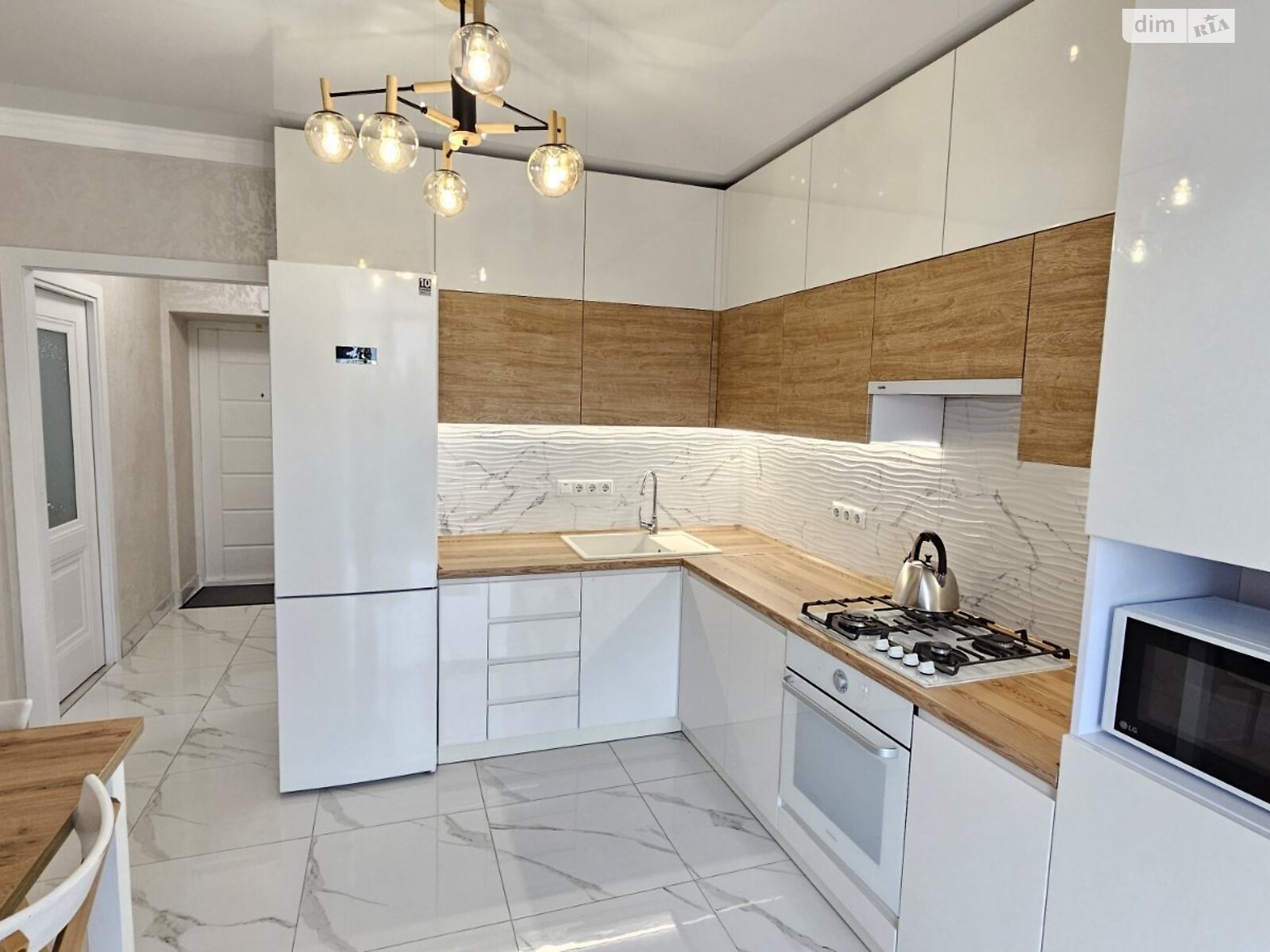 однокімнатна квартира в Хмельницькому, район Лезневе, на вул. Вінницька 1/3 в довготривалу оренду помісячно фото 1