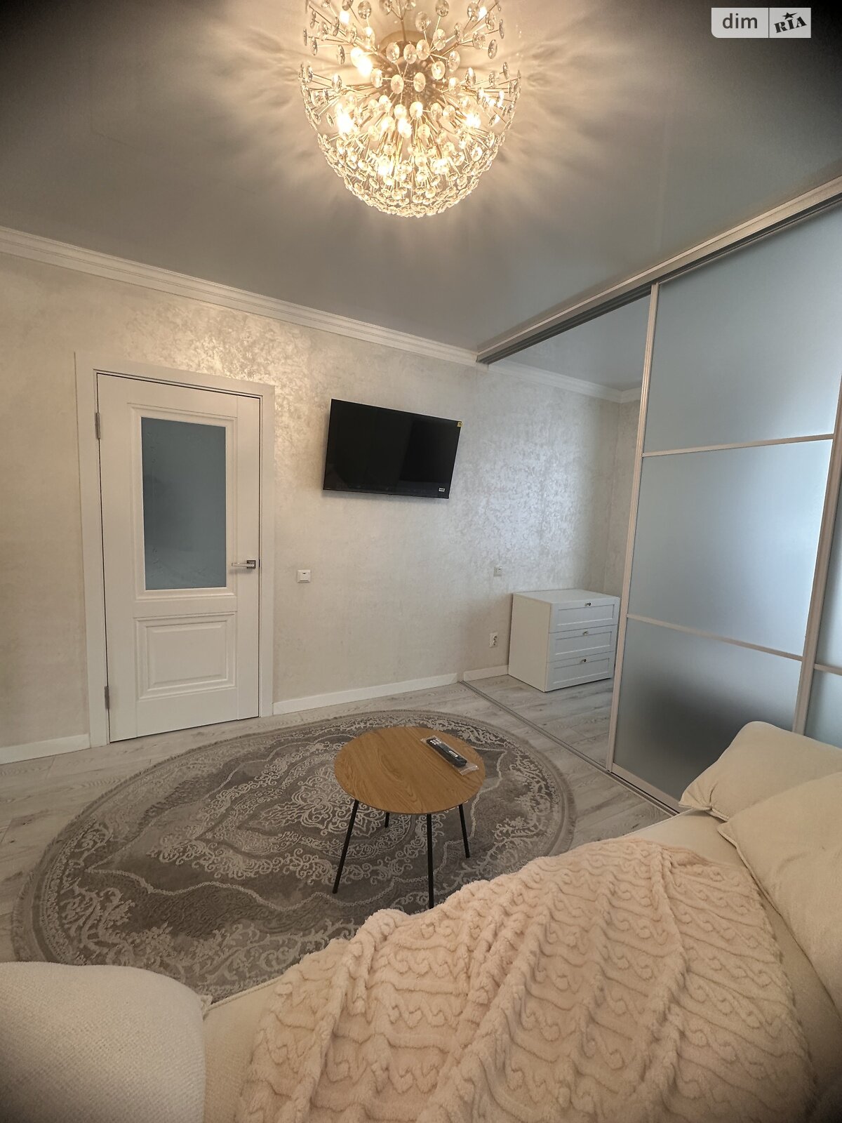 однокімнатна квартира в Хмельницькому, район Лезневе, на вул. Вінницька 1/3 в довготривалу оренду помісячно фото 1