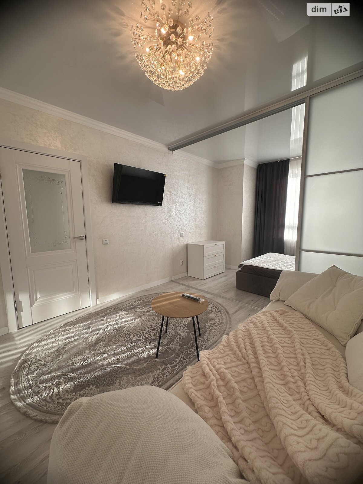 однокімнатна квартира в Хмельницькому, район Лезневе, на вул. Вінницька 1/3 в довготривалу оренду помісячно фото 1