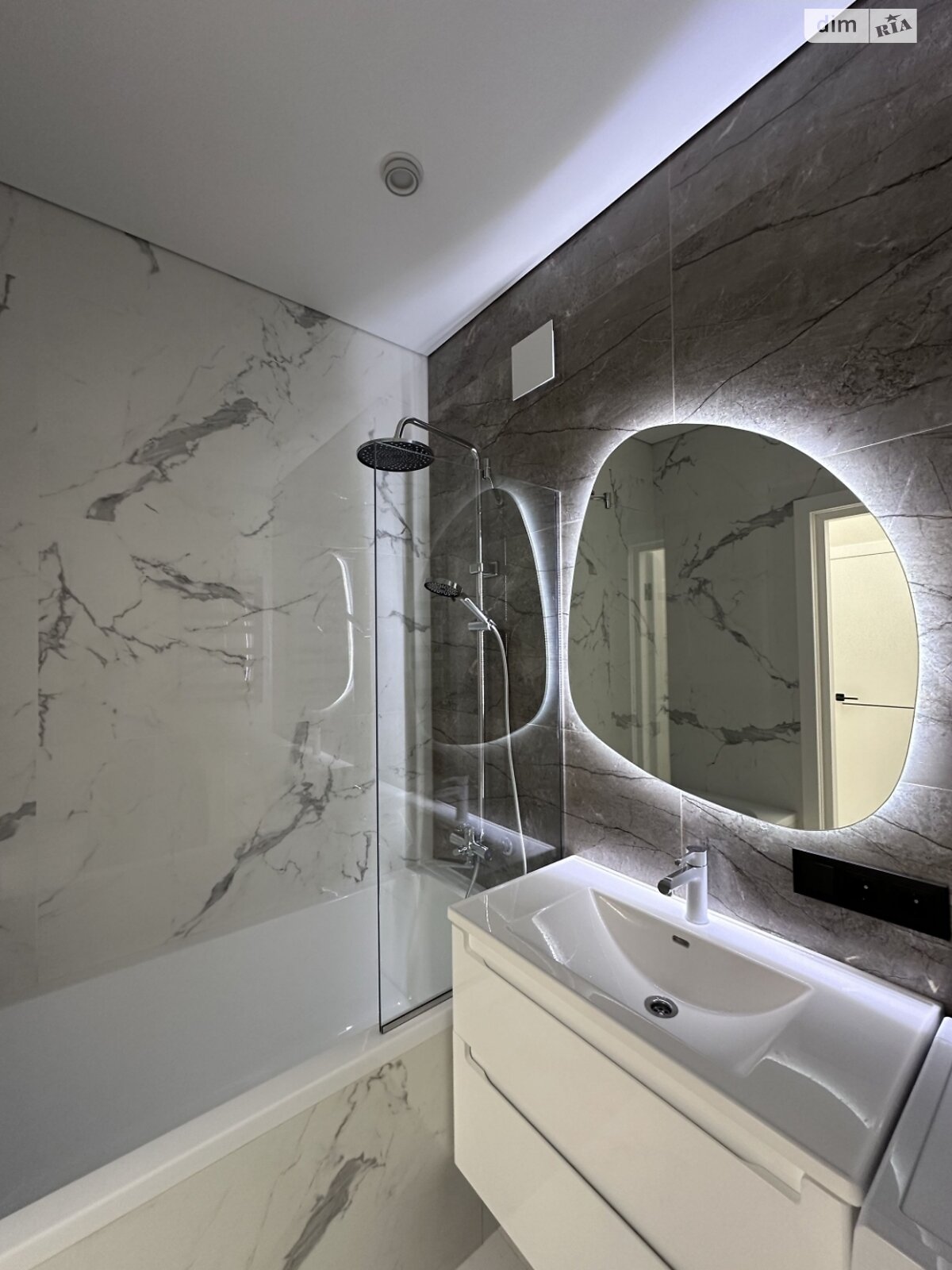 однокімнатна квартира в Хмельницькому, район Лезневе, на шосе Вінницьке 1/3Б в довготривалу оренду помісячно фото 1 однокімнатна квартира в Хмельницькому, район Лезневе, на шосе Вінницьке 1/3Б в довготривалу оренду помісячно фото 1