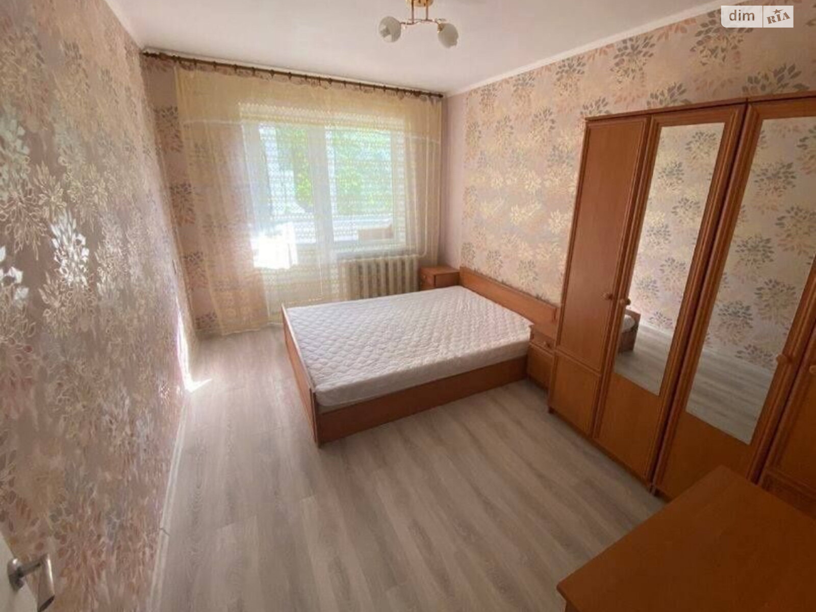 трикімнатна квартира в Хмельницькому, на просп. Миру 61 в довготривалу оренду помісячно фото 1 трикімнатна квартира в Хмельницькому, на просп. Миру 61 в довготривалу оренду помісячно фото 1