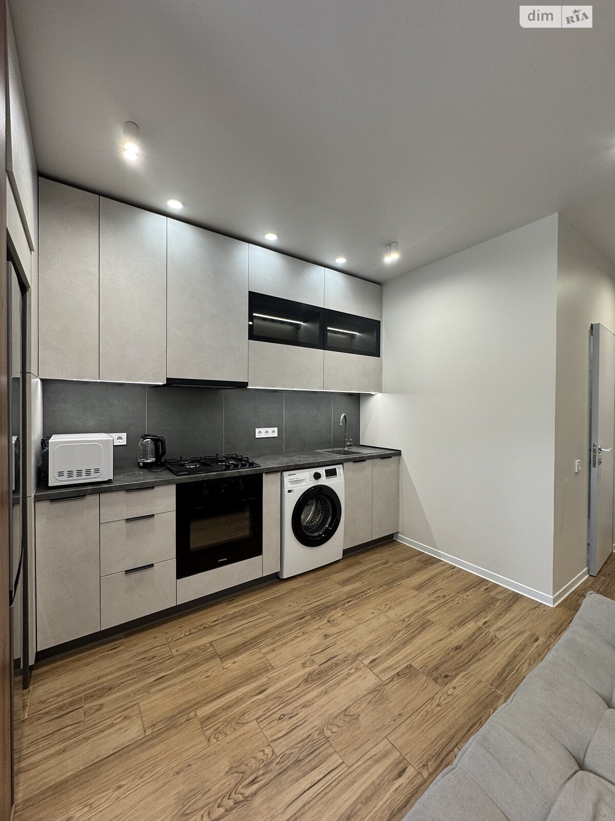 однокімнатна квартира в Хмельницькому, район Озерна, на вул. Лісогринівецька в довготривалу оренду помісячно фото 1