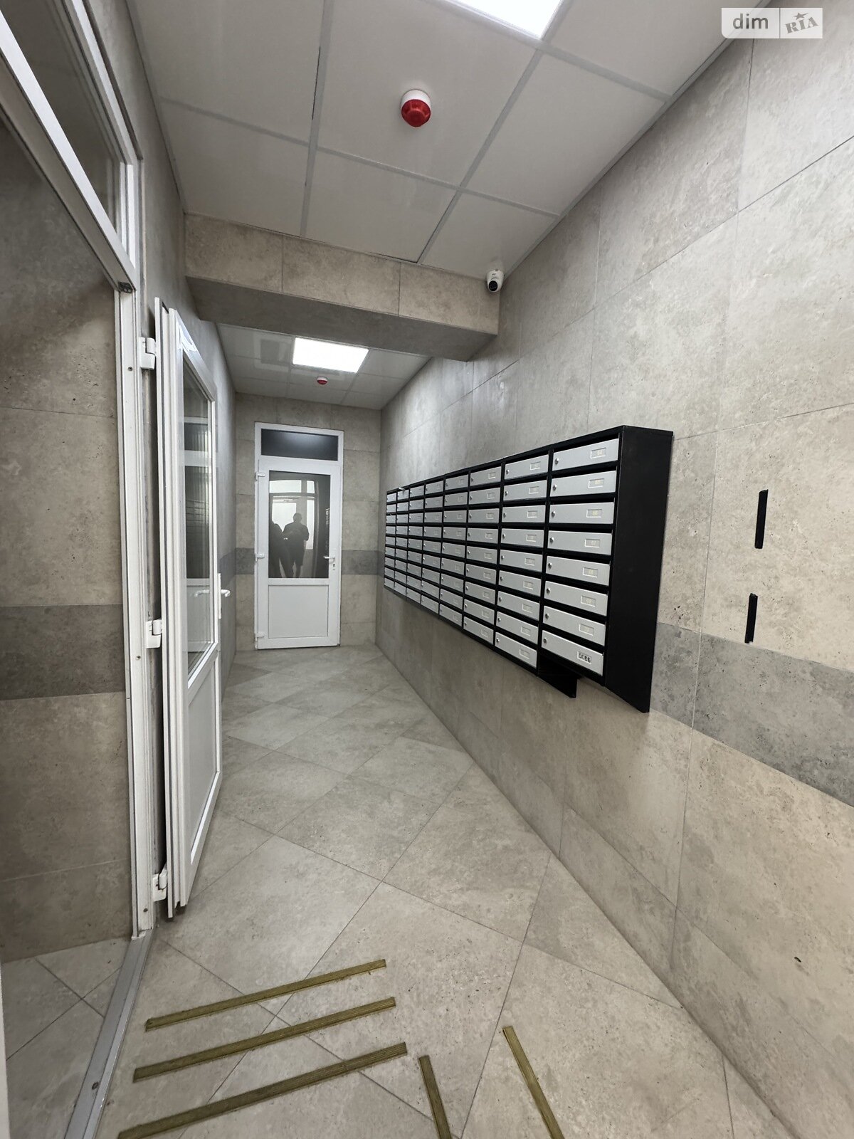 однокімнатна квартира в Хмельницькому, район Озерна, на вул. Лісогринівецька в довготривалу оренду помісячно фото 1