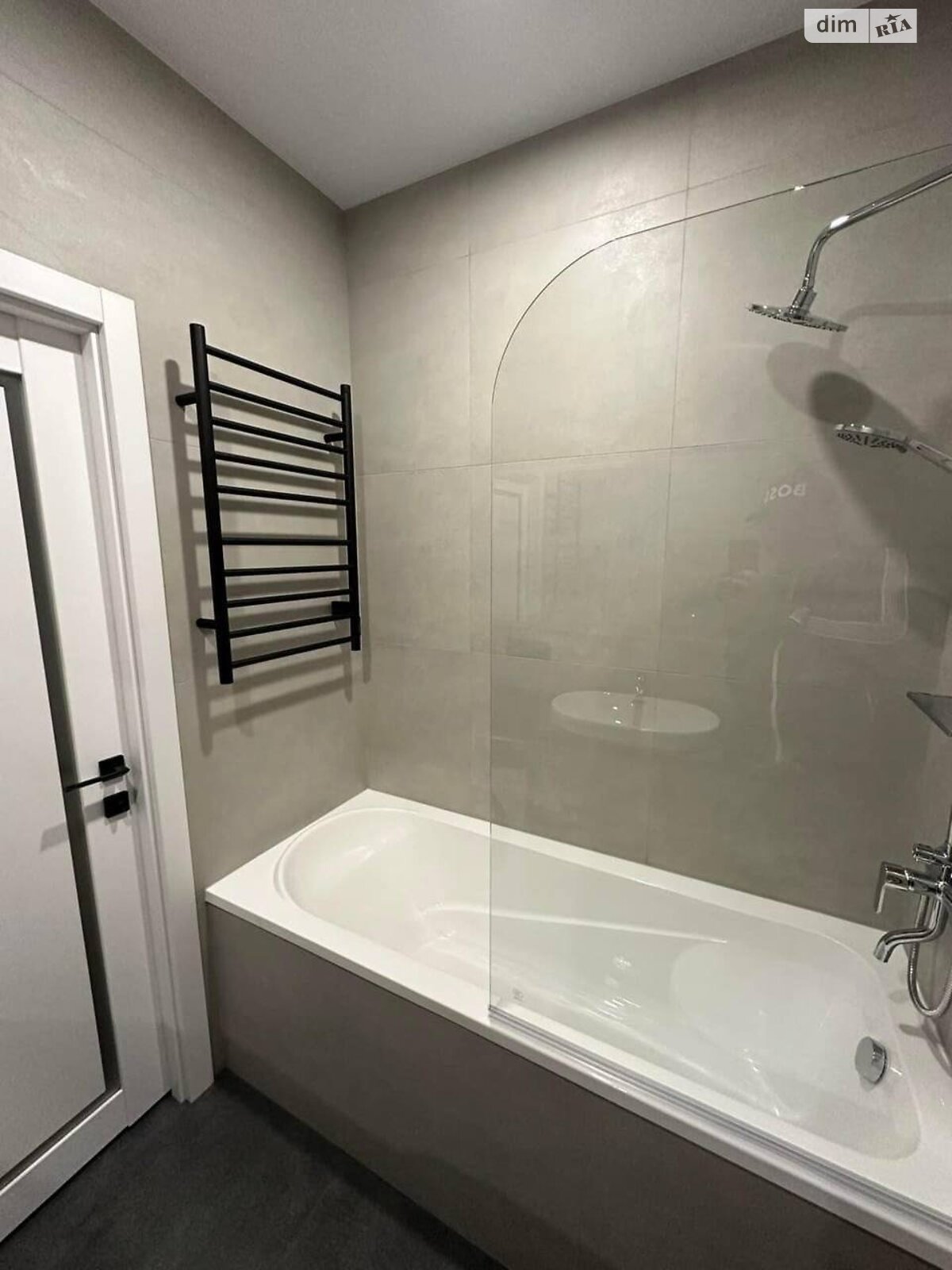 однокімнатна квартира в Хмельницькому, район Озерна, на вул. Лісогринівецька в довготривалу оренду помісячно фото 1