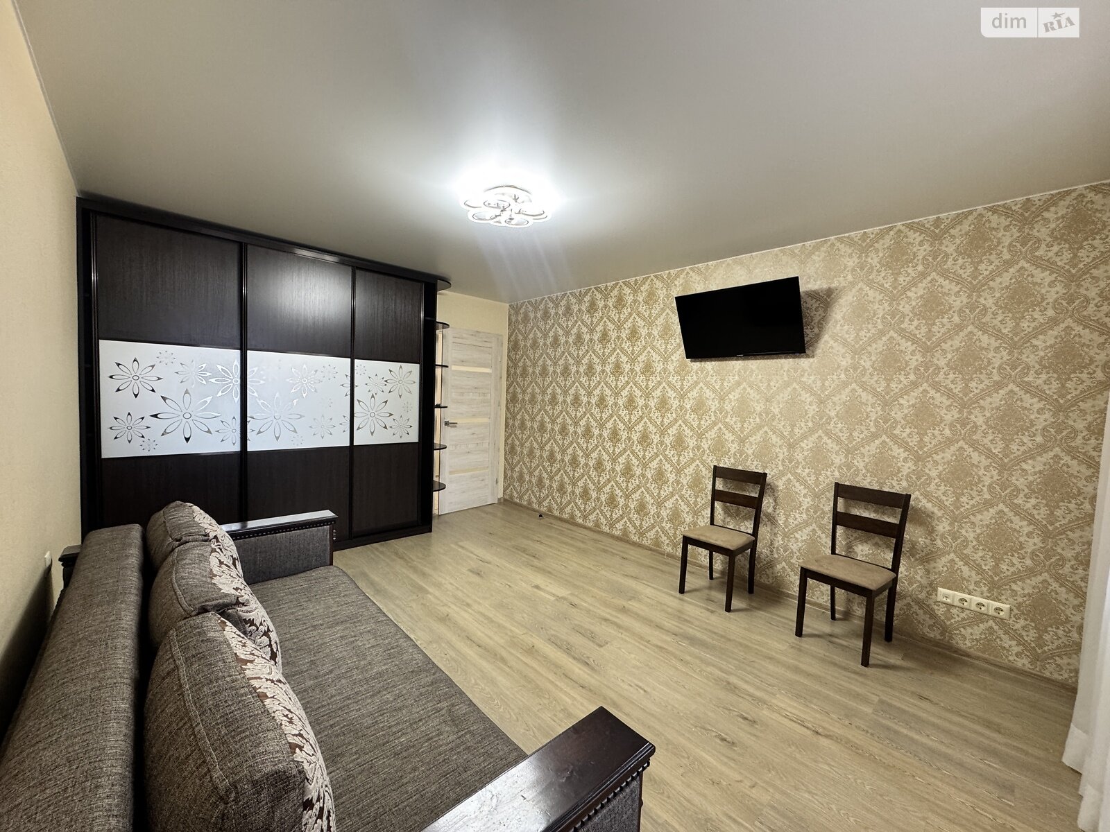 двухкомнатная квартира в Хмельницком, район Озёрный, на ул. Лесогриневецкая в аренду на долгий срок помесячно фото 1