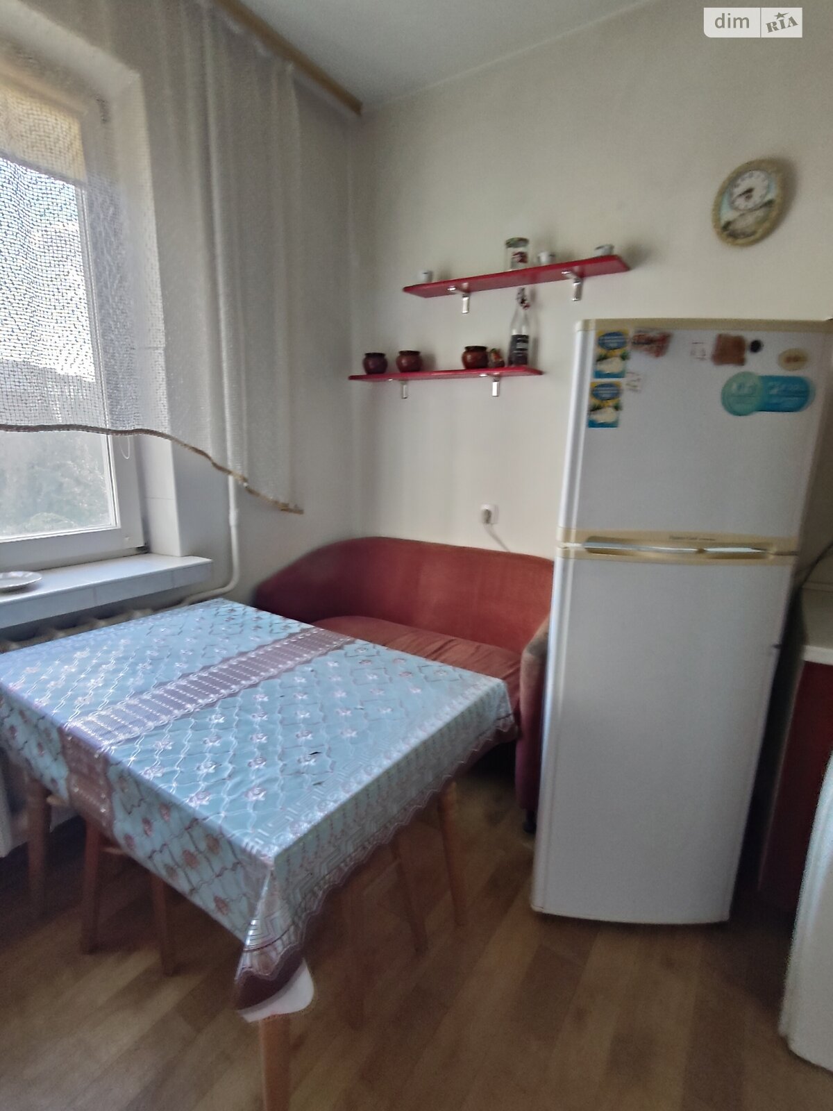 трикімнатна квартира в Хмельницькому, район Озерна, на вул. Панаса Мирного 28 в довготривалу оренду помісячно фото 1