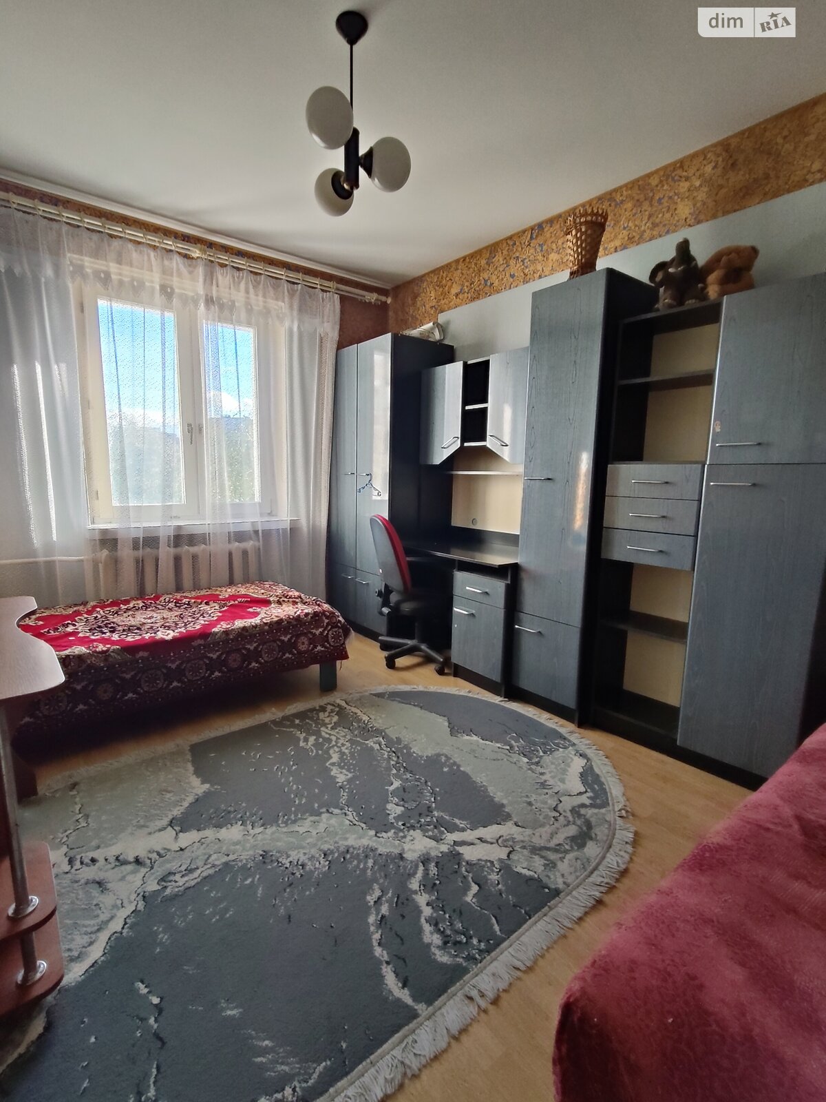 трикімнатна квартира в Хмельницькому, район Озерна, на вул. Панаса Мирного 28 в довготривалу оренду помісячно фото 1