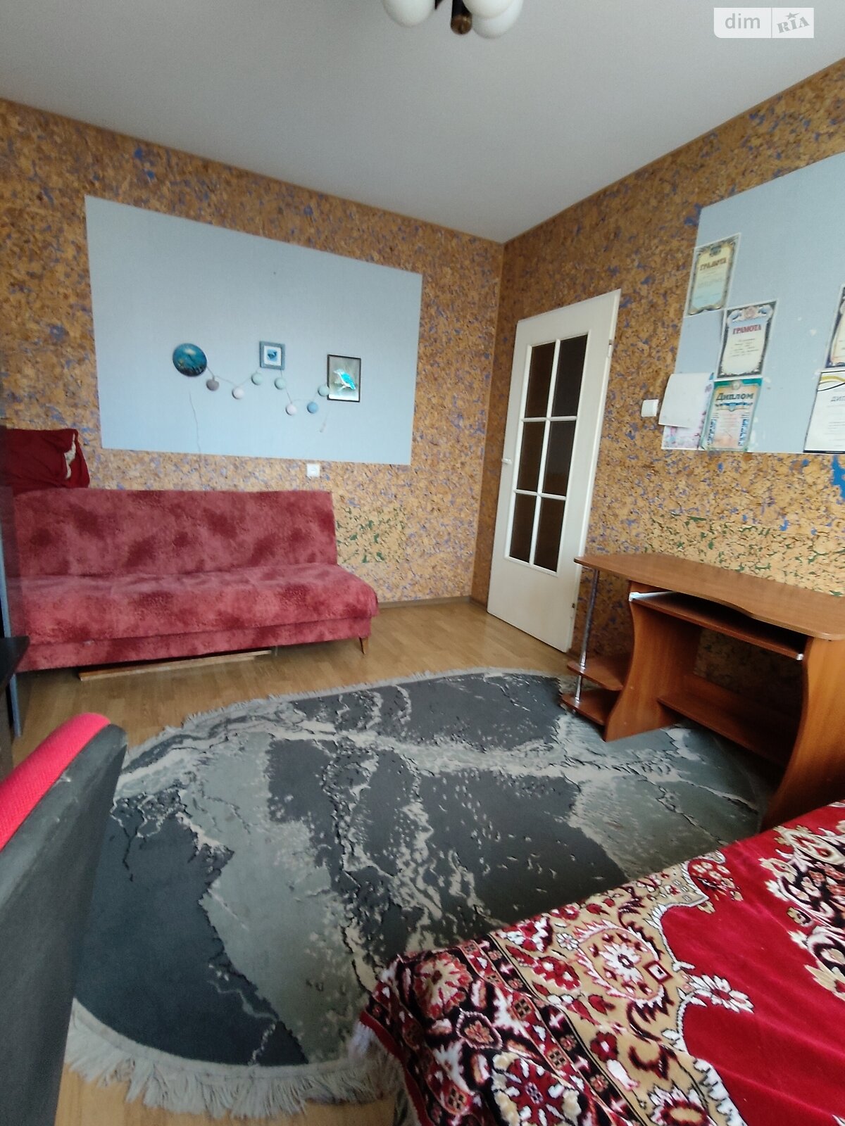 трикімнатна квартира в Хмельницькому, район Озерна, на вул. Панаса Мирного 28 в довготривалу оренду помісячно фото 1