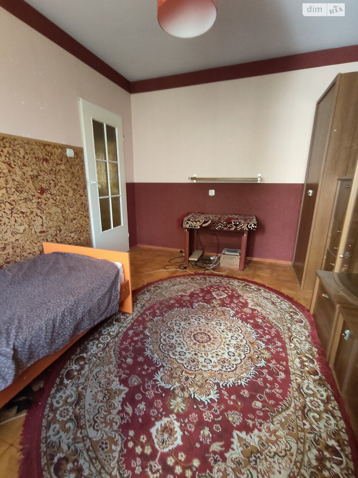 трикімнатна квартира в Хмельницькому, район Озерна, на вул. Панаса Мирного 28 в довготривалу оренду помісячно фото 1